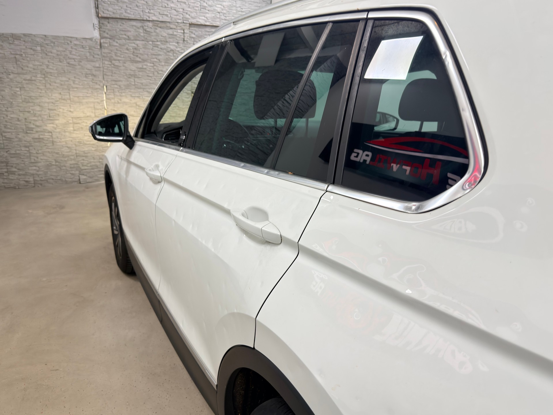 VW Tiguan 2.0 TDI SCR Comfortline 4Motion DSG hageschaden-image-5