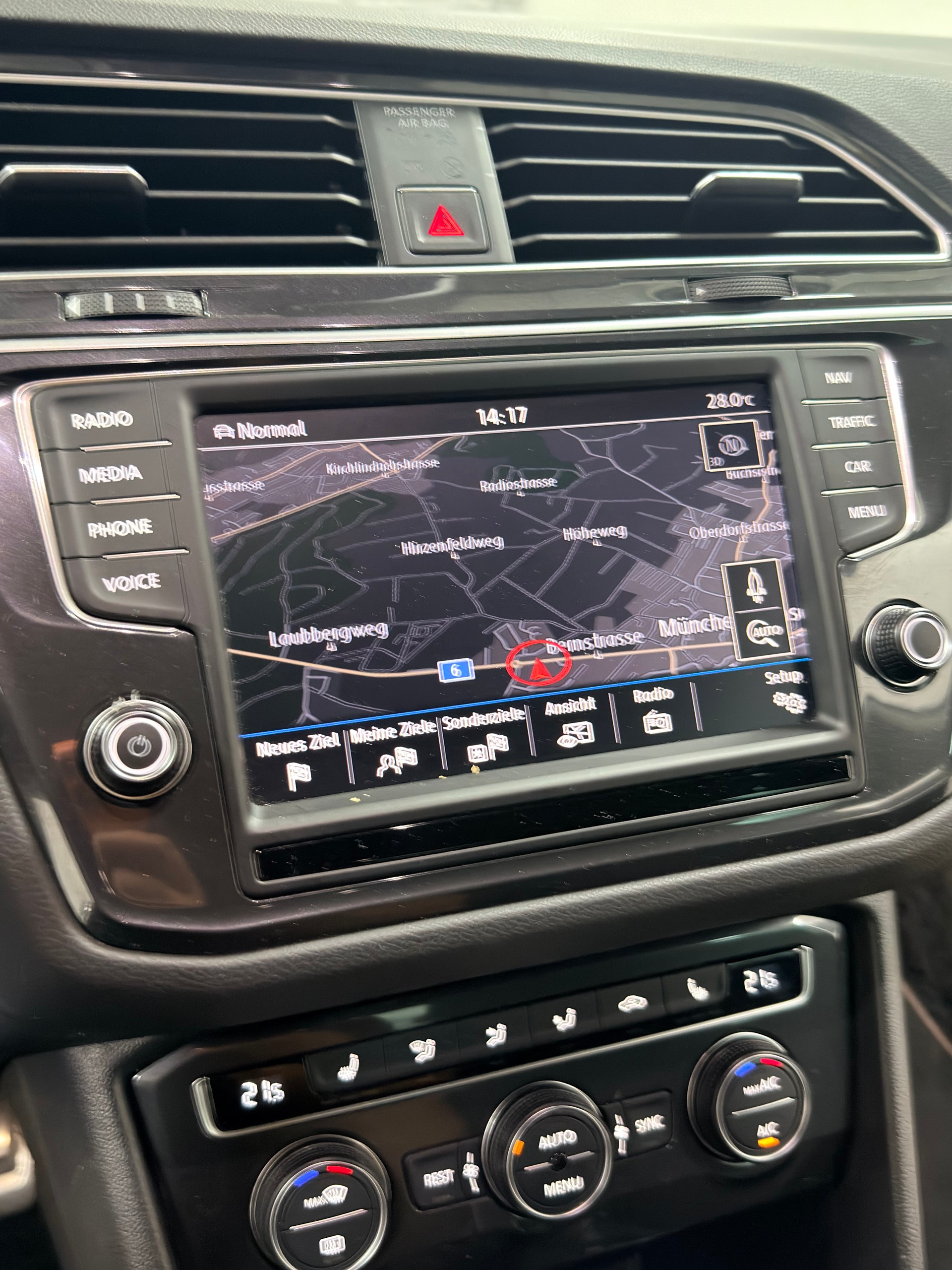 VW Tiguan 2.0 TDI SCR Comfortline 4Motion DSG hageschaden-image-10