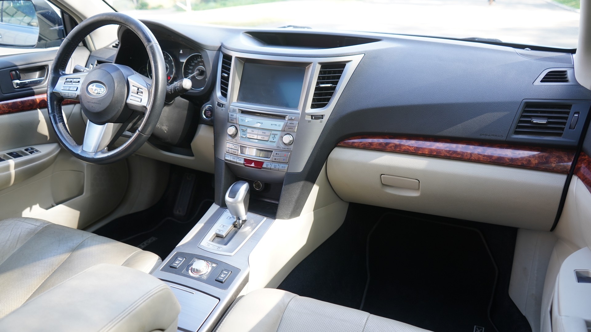 SUBARU Outback 3.6R Executive AWD Automatic-image-10