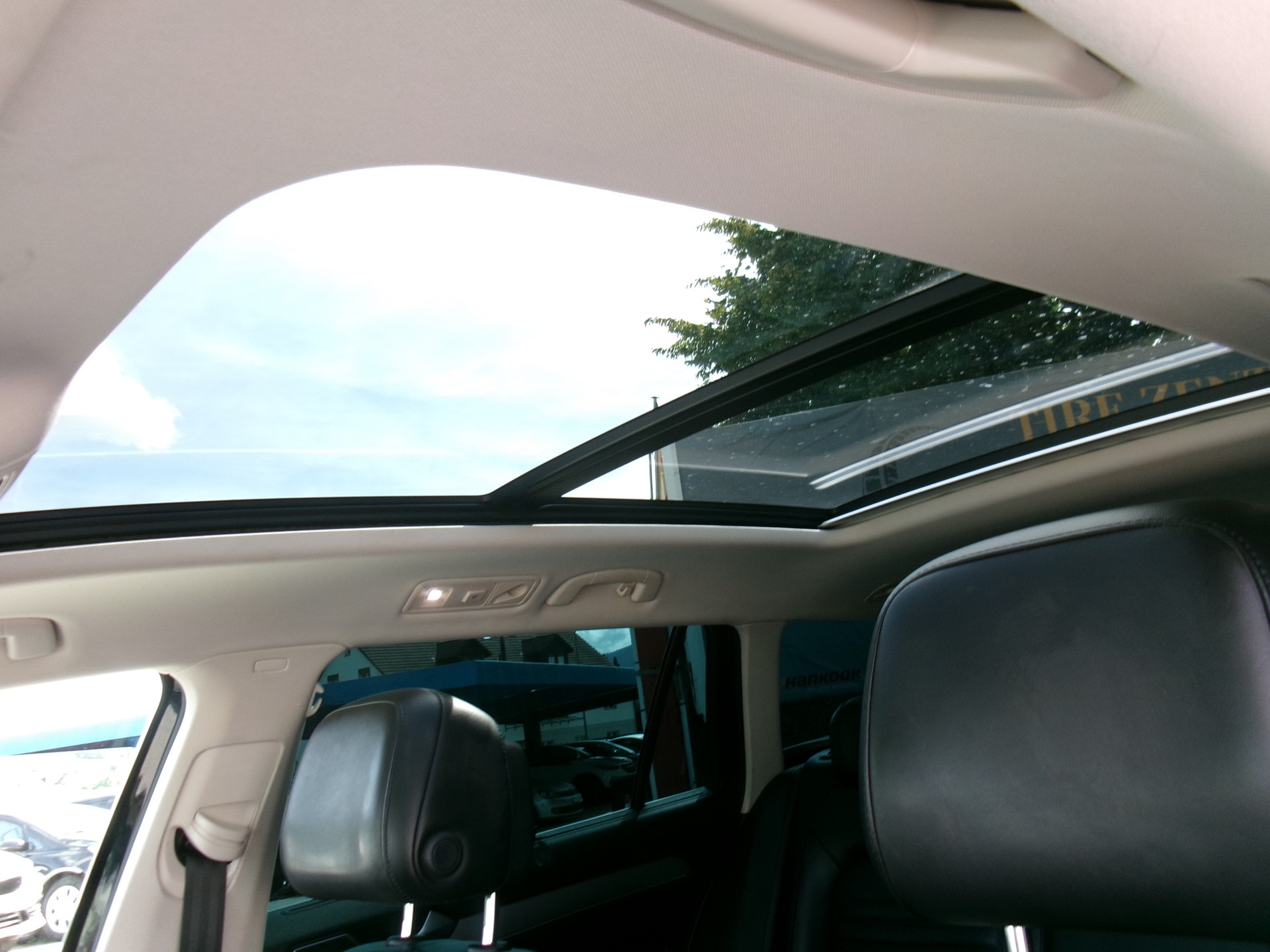 VW Passat Variant 2.0 TDI BMT High. DSG 4Motion-image-8