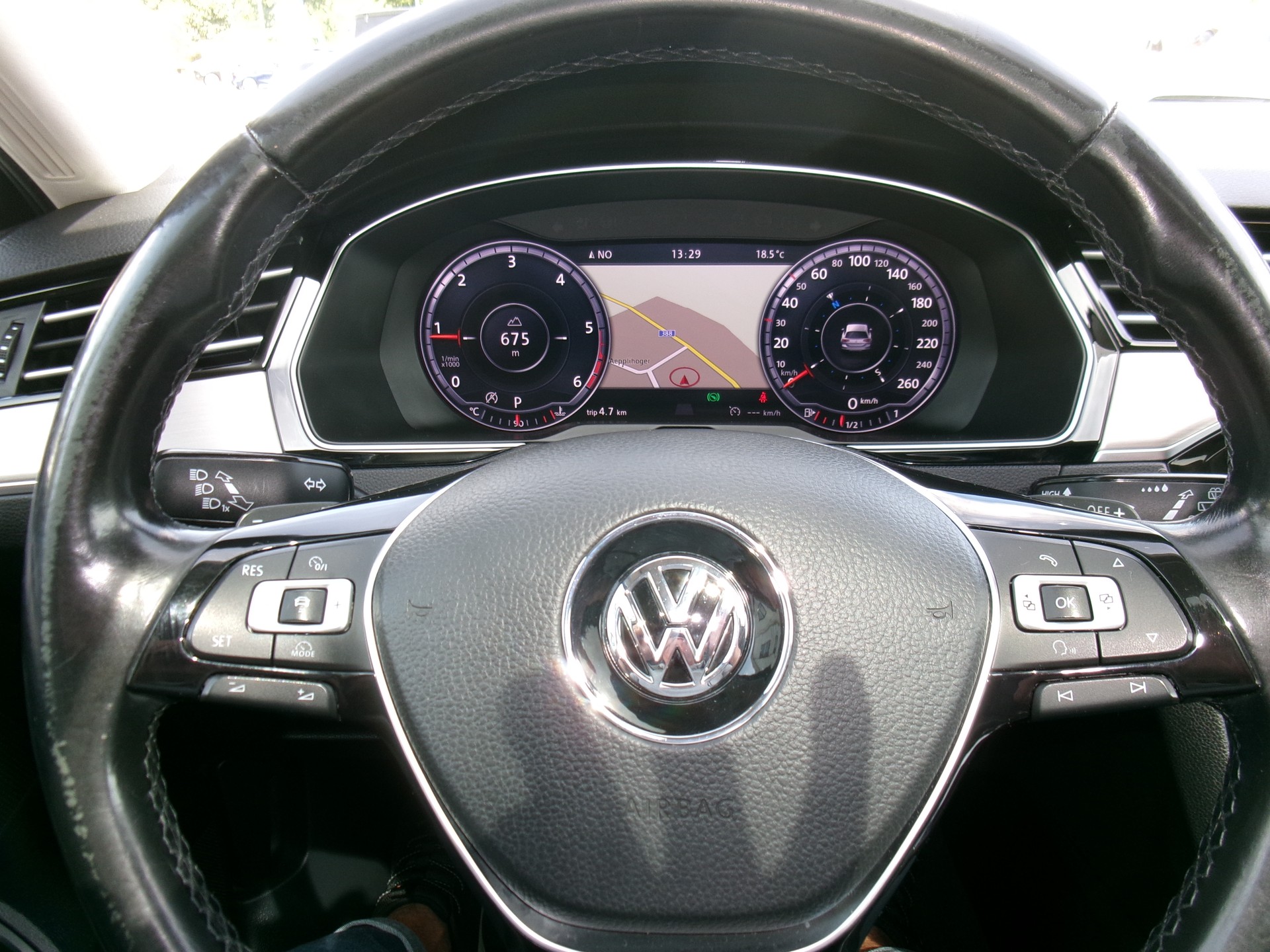 VW Passat Variant 2.0 TDI BMT High. DSG 4Motion-image-6