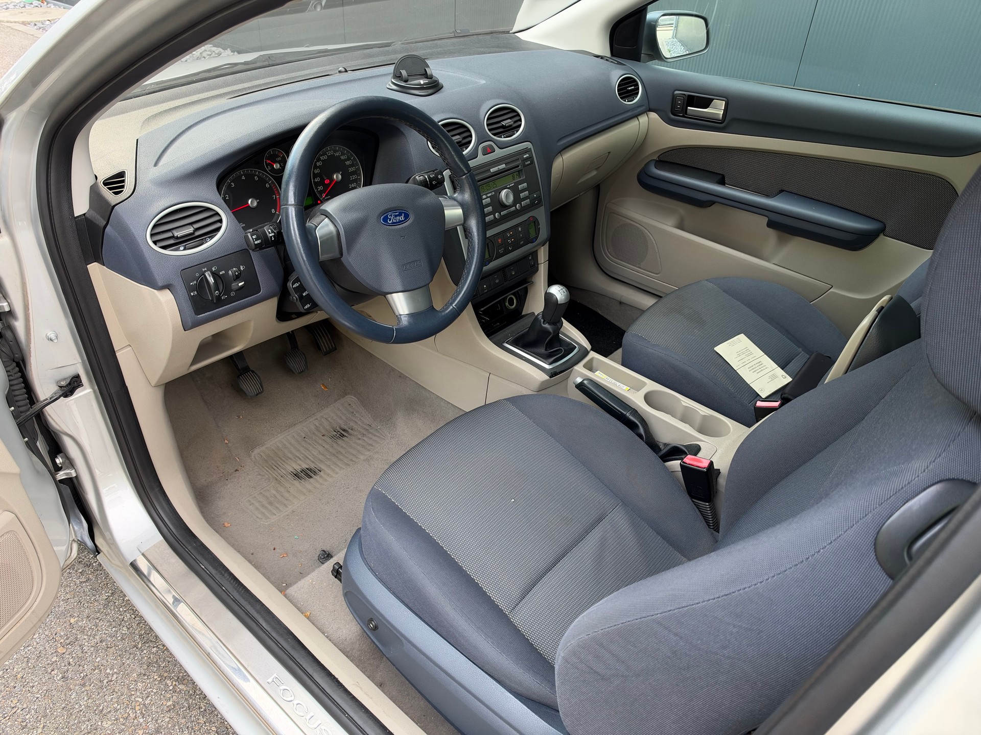 FORD Focus 1.6i VCT Carving-image-9