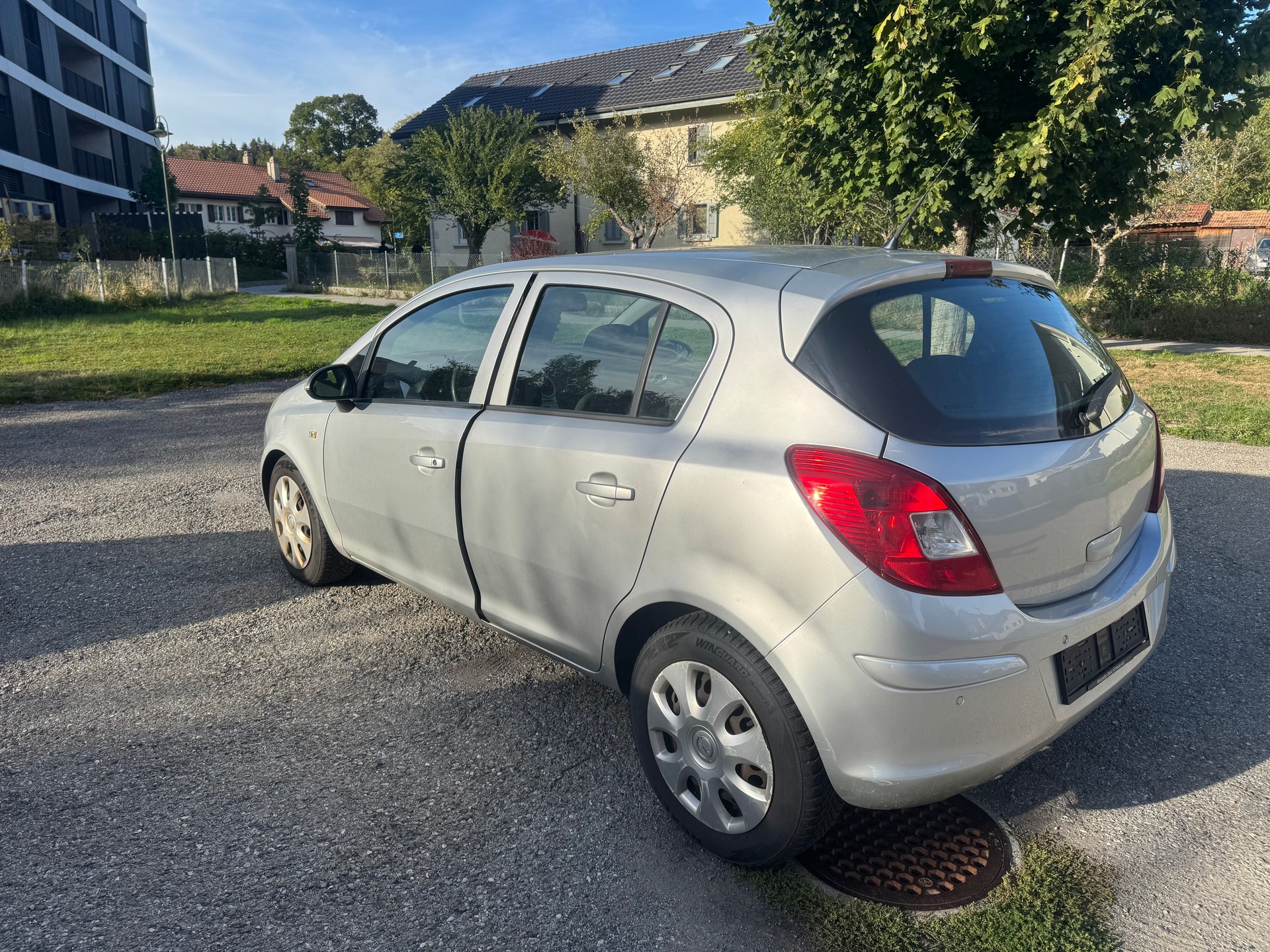 OPEL Corsa 1.4 TP Enjoy-image-5