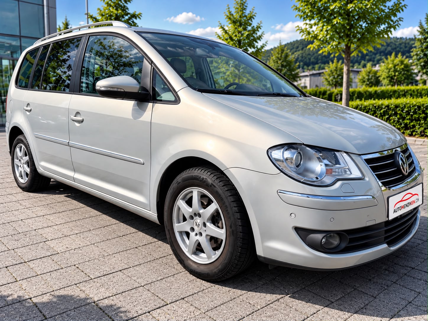 VW Touran 1.4 TSI Highline DSG-image-0
