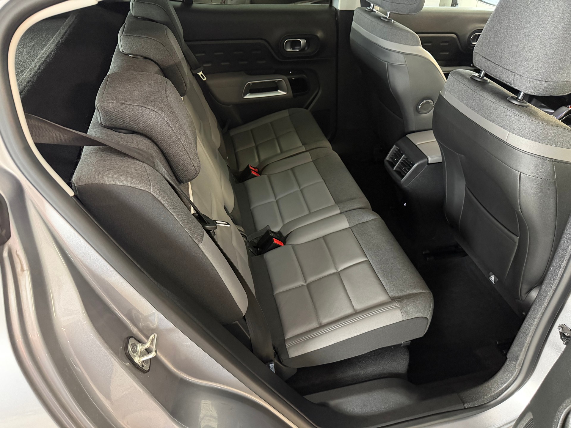 CITROEN C5 Aircross 2.0 BlueHD Shine EAT8-image-23