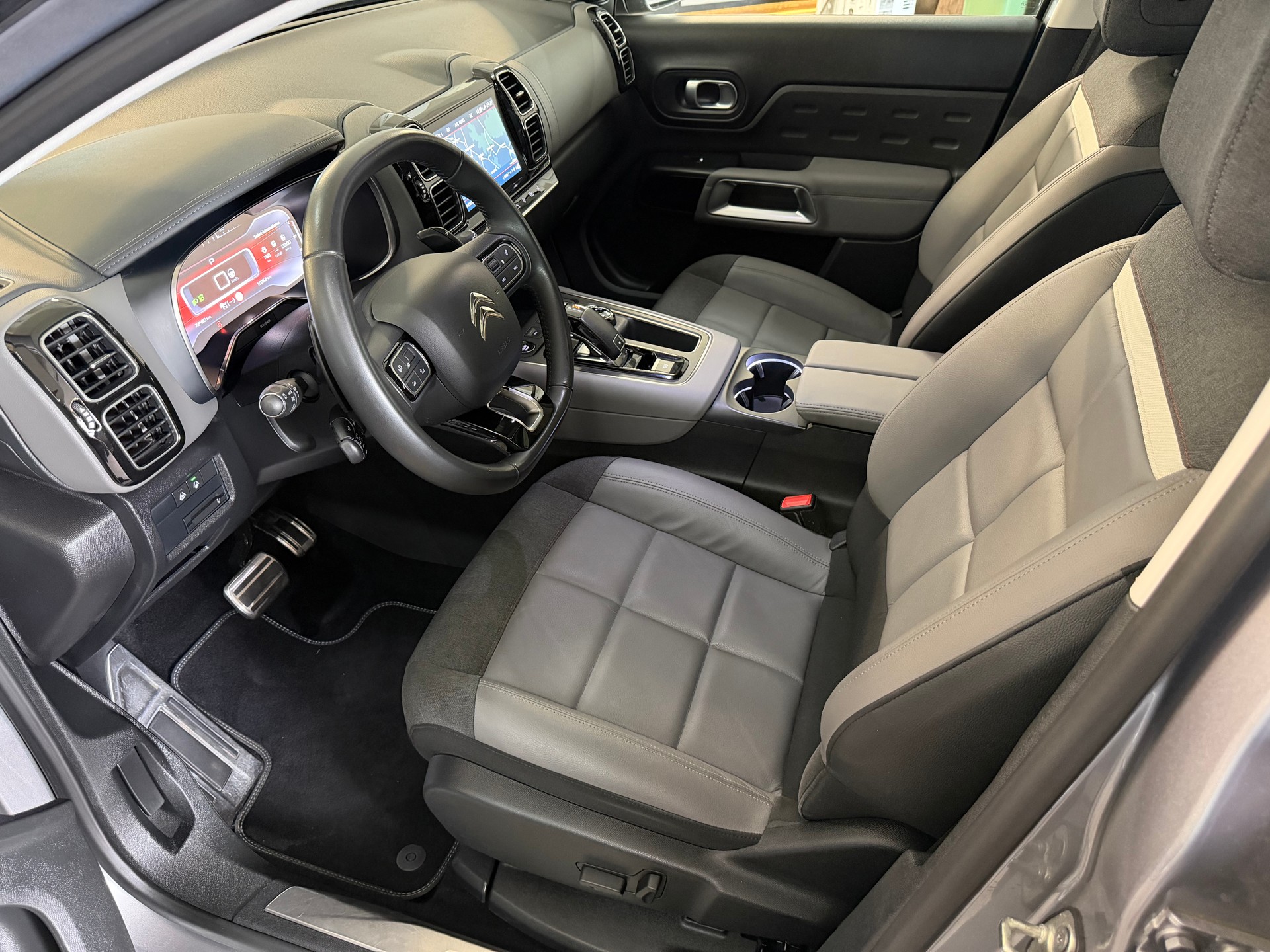 CITROEN C5 Aircross 2.0 BlueHD Shine EAT8-image-10