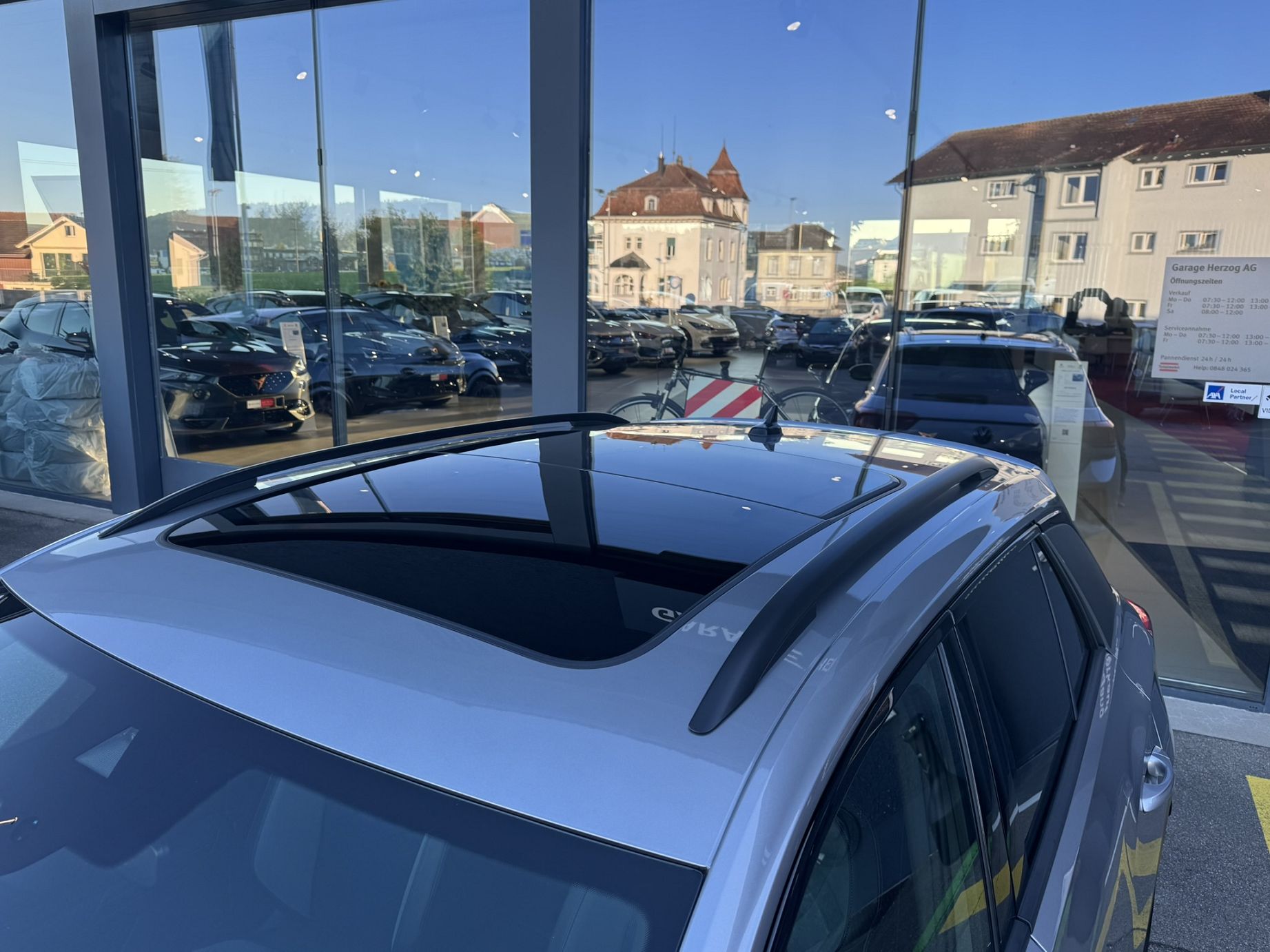 VW T-Roc 2.0 TSI R DSG 4Motion-image-8