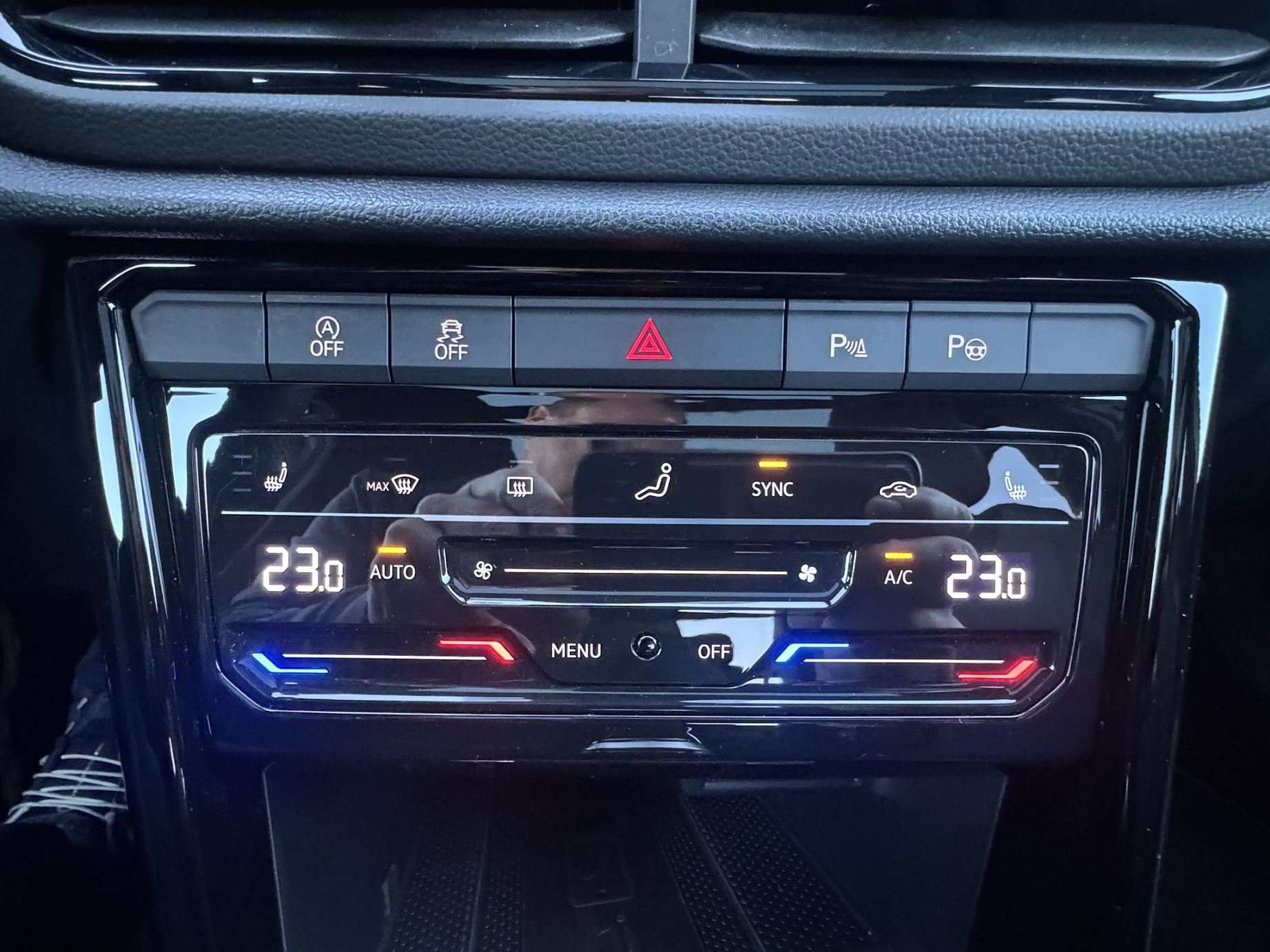 VW T-Roc 2.0 TSI R DSG 4Motion-image-19
