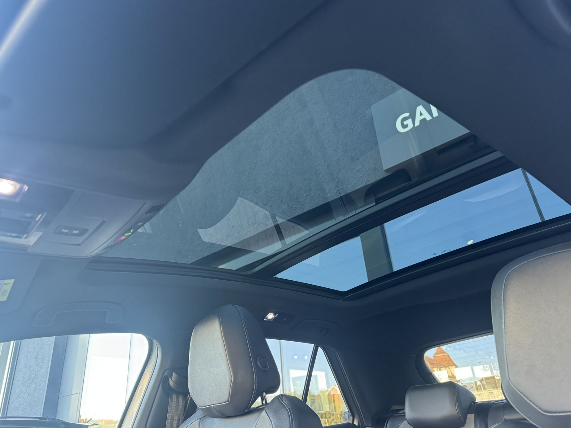 VW T-Roc 2.0 TSI R DSG 4Motion-image-15