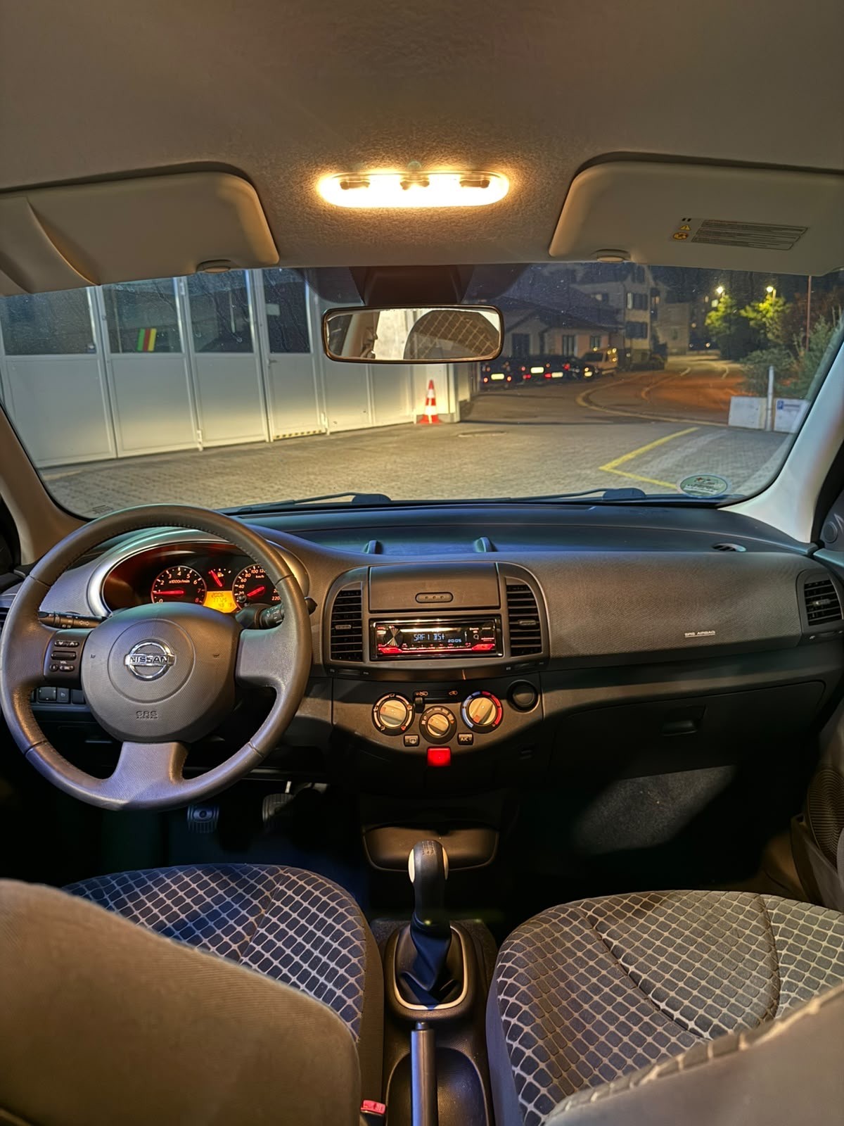NISSAN Micra 1.4 acenta-image-8