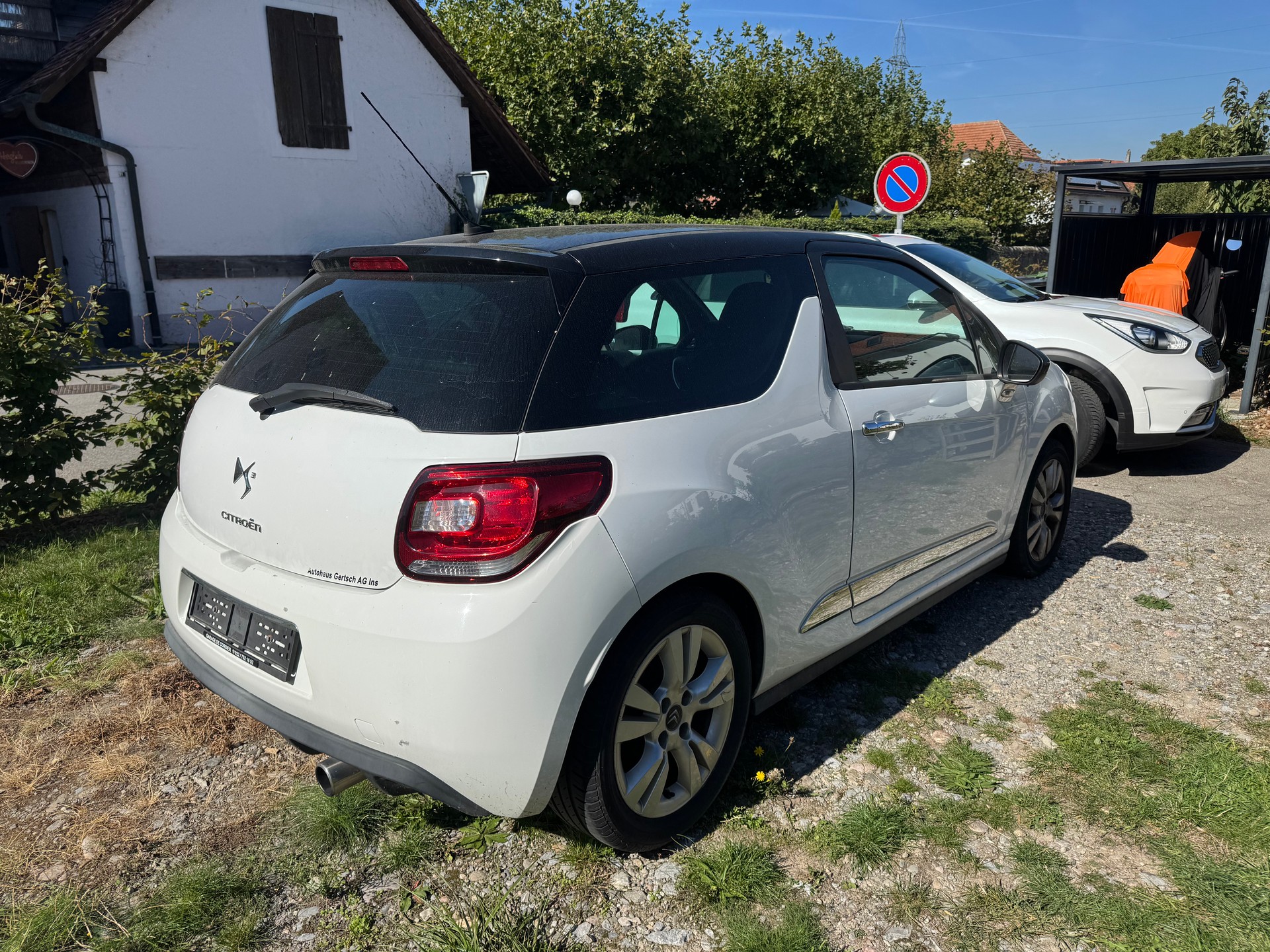DS AUTOMOBILES DS3 1.2 VTi Chic-image-2