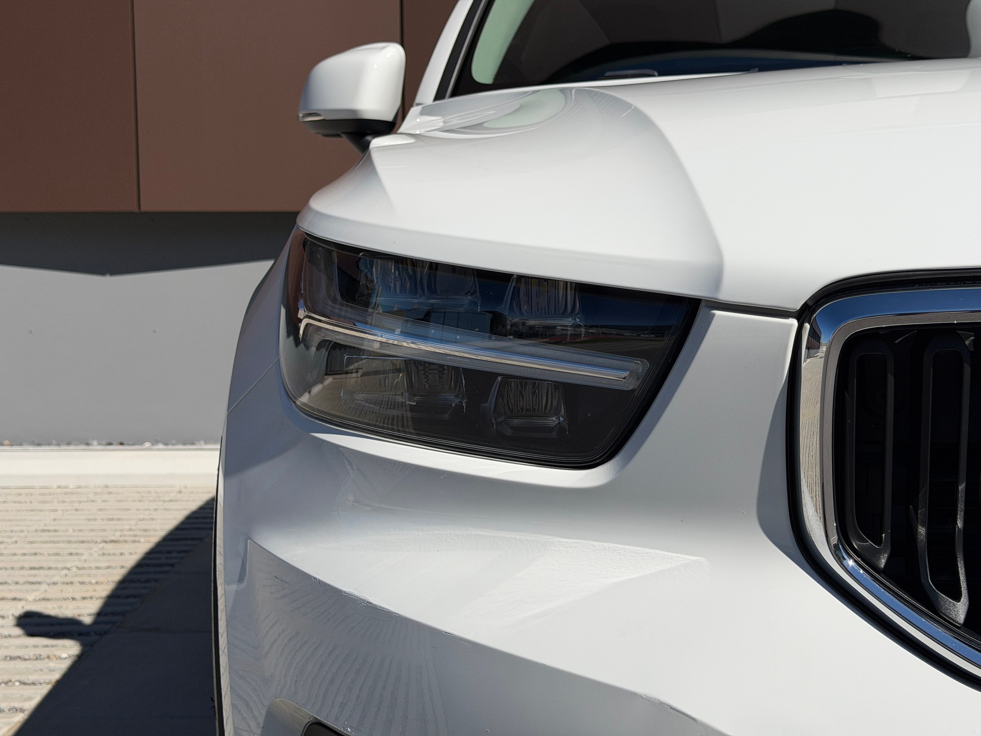 VOLVO XC40 T3 Momentum Geartronic *CH-Fahrzeug aus 1. Hand*-image-6