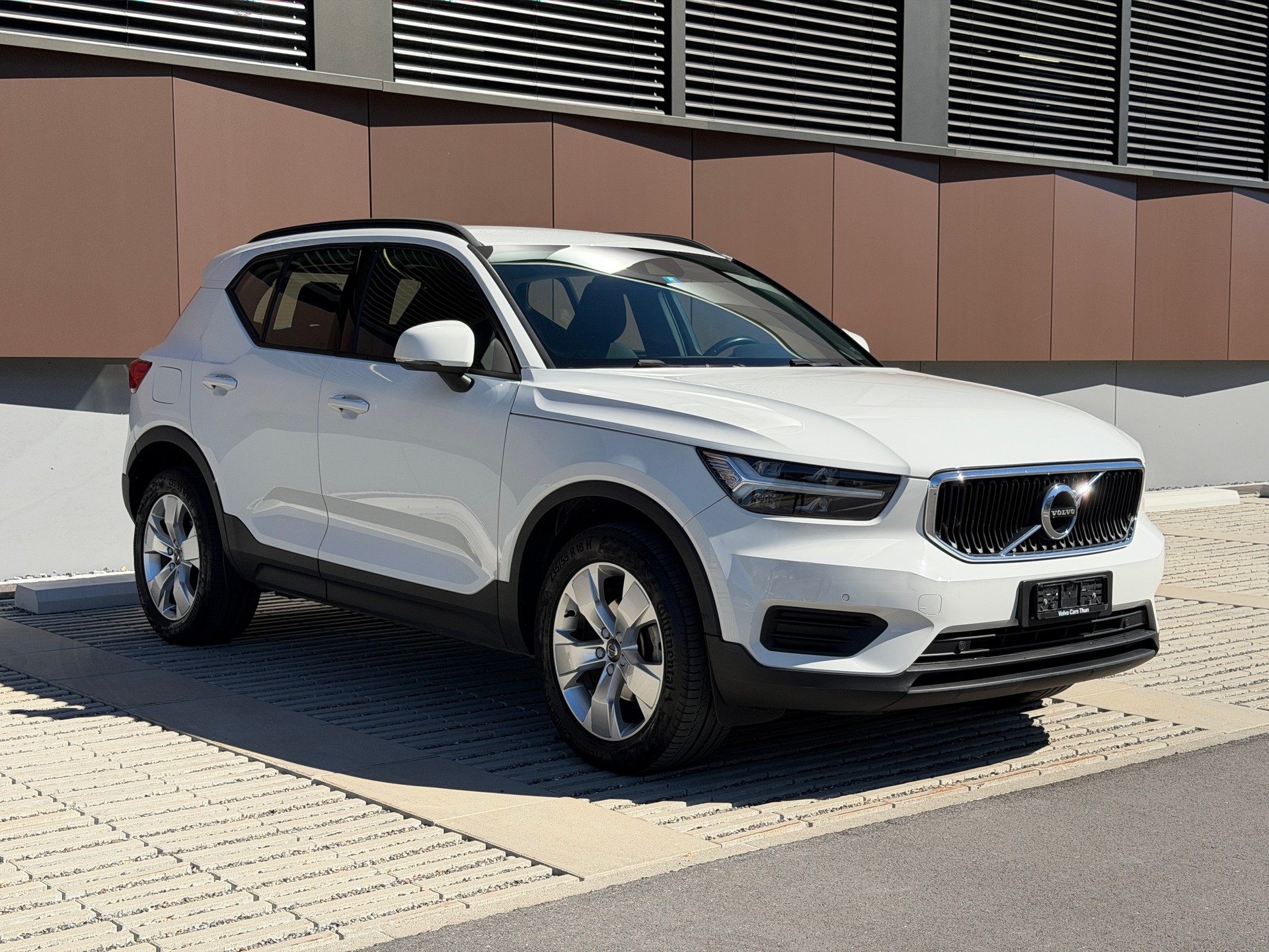 VOLVO XC40 T3 Momentum Geartronic *CH-Fahrzeug aus 1. Hand*-showroom-element-2