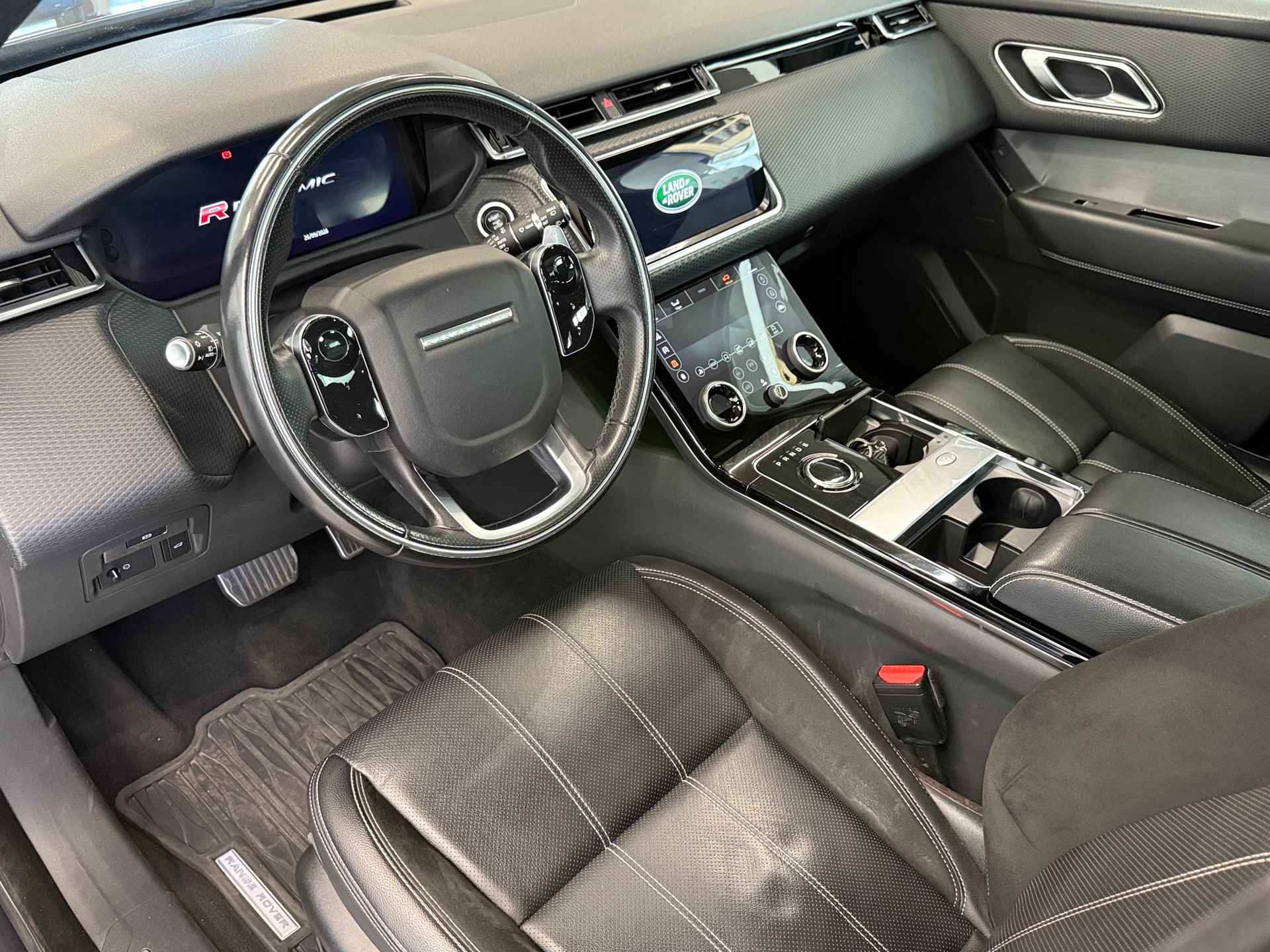 LAND ROVER Range Rover Velar P 300 S Automatic-image-12