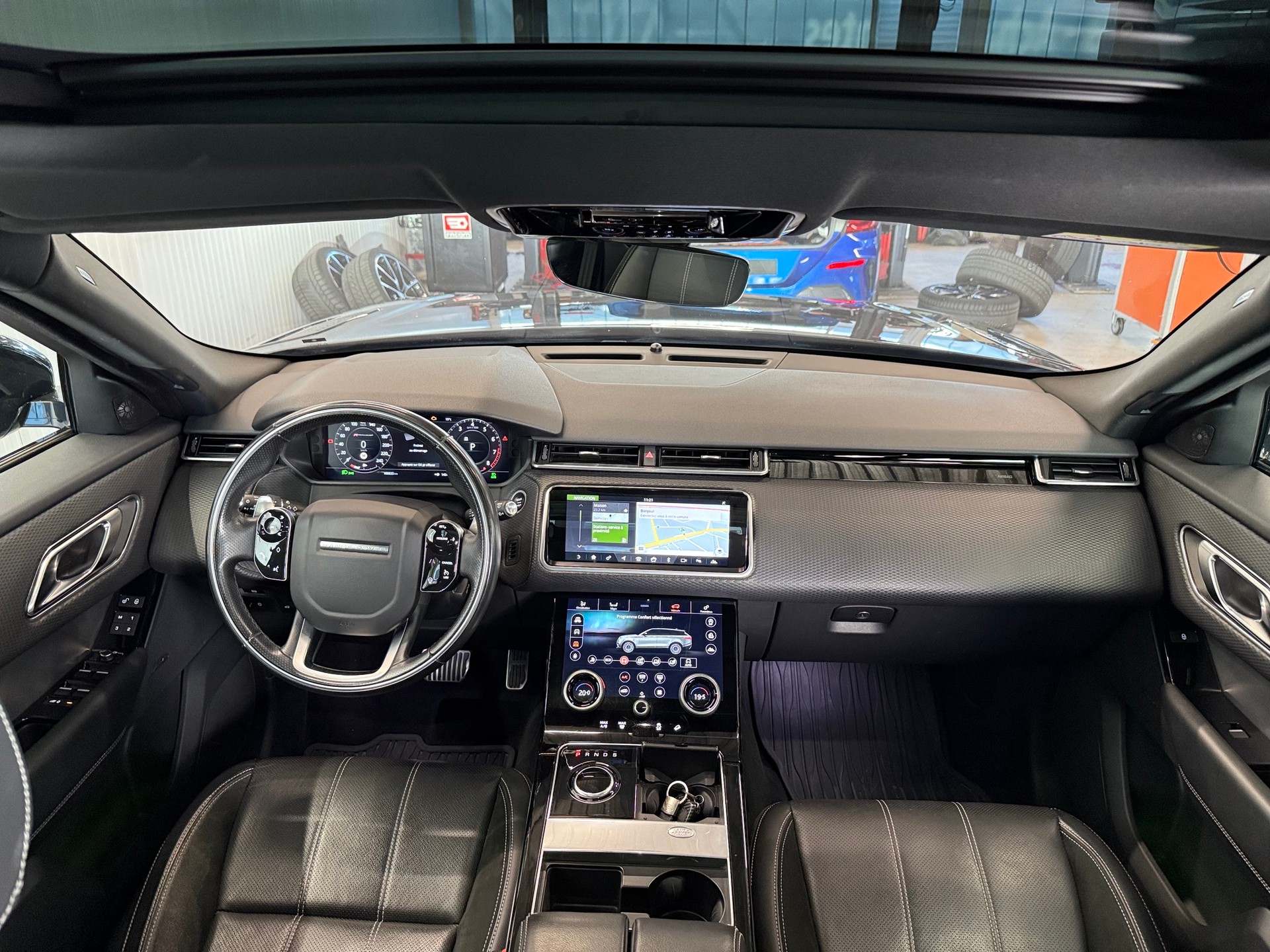 LAND ROVER Range Rover Velar P 300 S Automatic-image-10