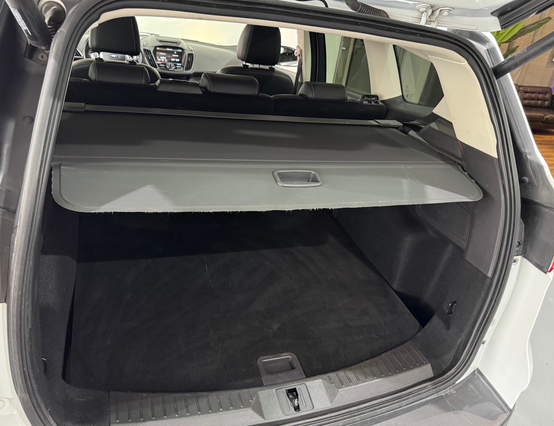 FORD Kuga 2.0 TDCi Titanium 4WD PowerShift-image-14
