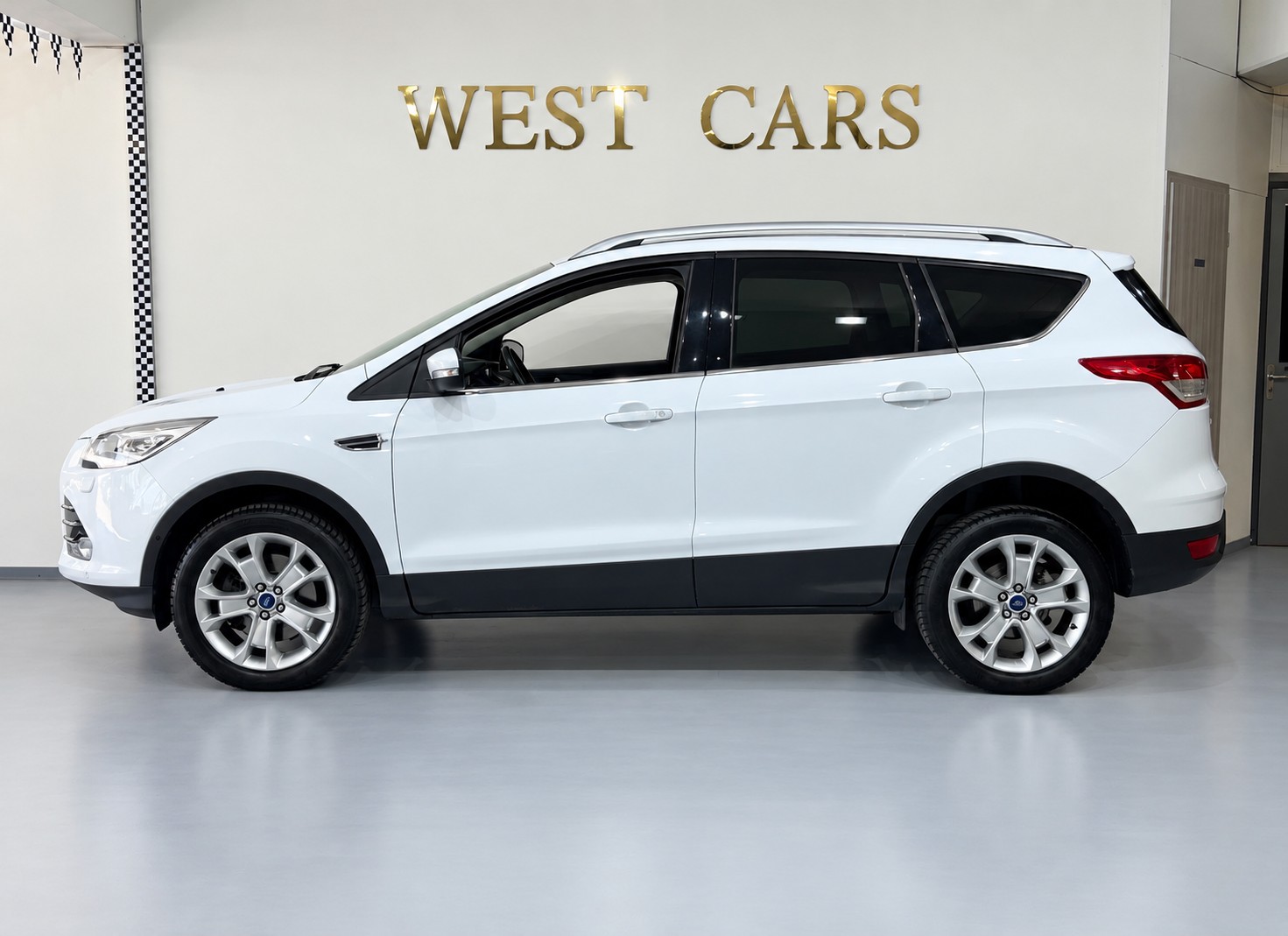 FORD Kuga 2.0 TDCi Titanium 4WD PowerShift-image-1