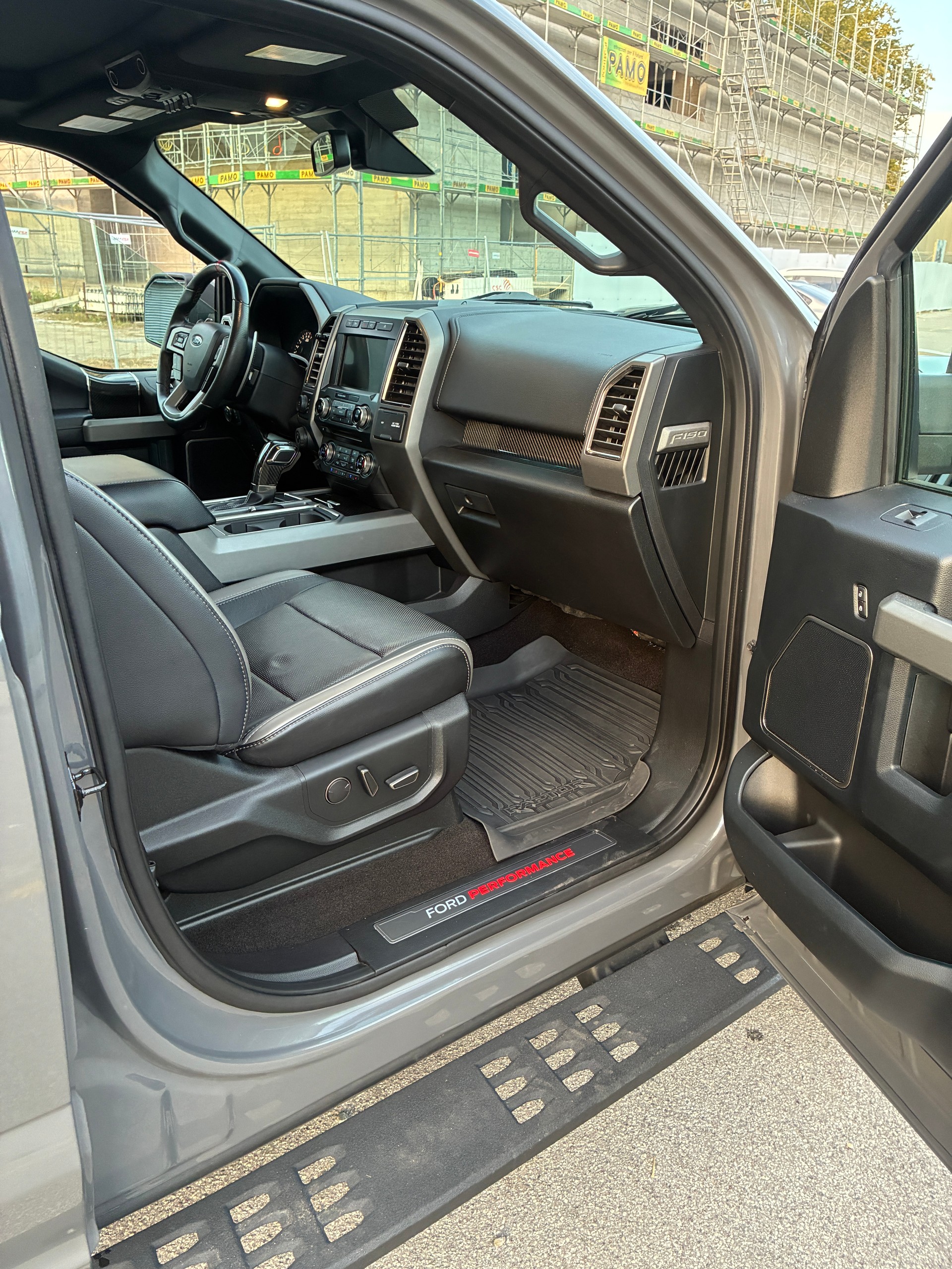 FORD Raptor-image-6