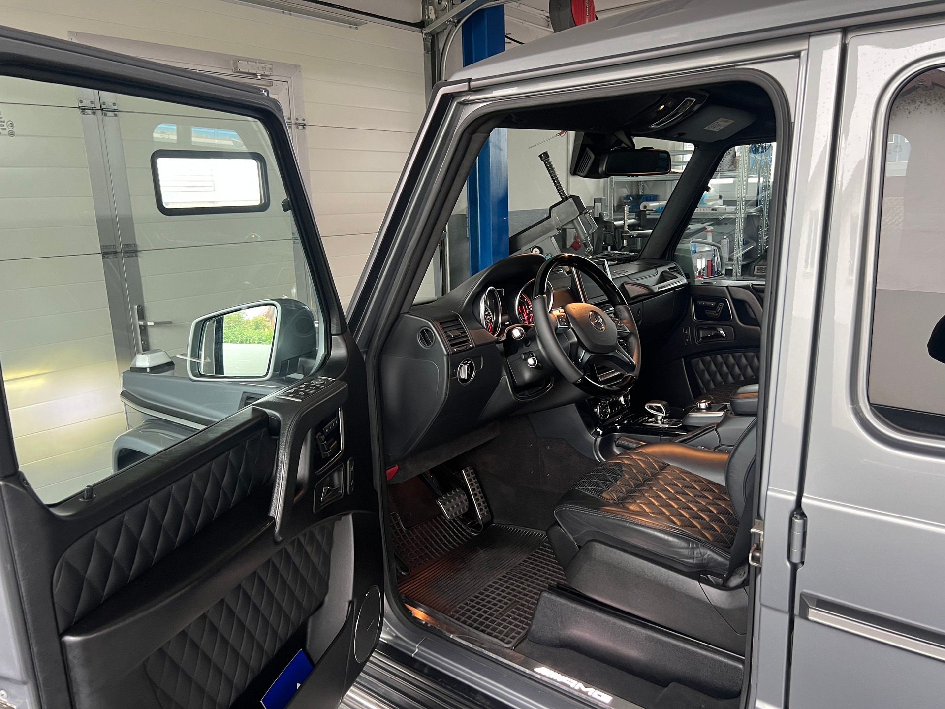 MERCEDES-BENZ G 63 AMG Speedshift Plus 7G-Tronic-image-4