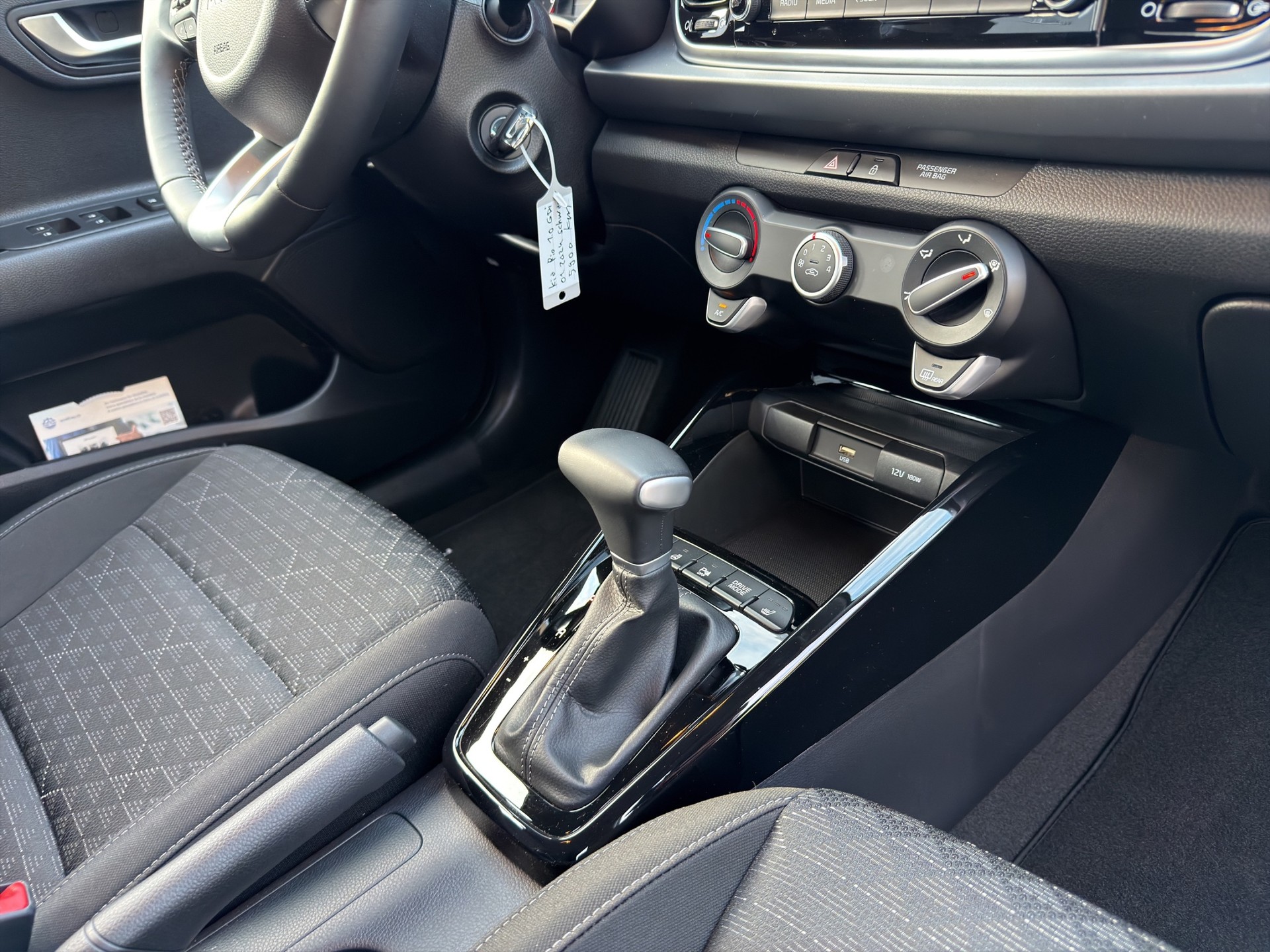 KIA Rio 1.0 T-GDi Power DCT-image-17
