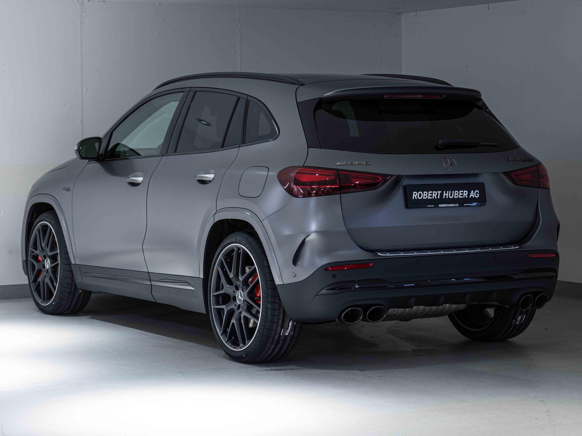 MERCEDES-BENZ GLA 45 S AMG 4MATIC+-image-3