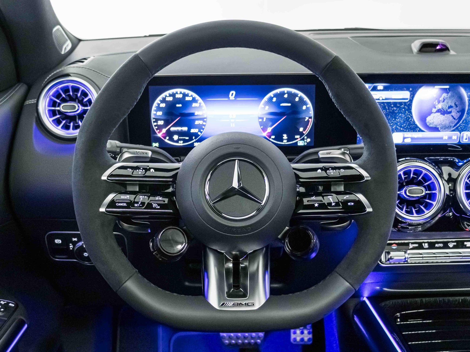 MERCEDES-BENZ GLA 45 S AMG 4MATIC+-image-10