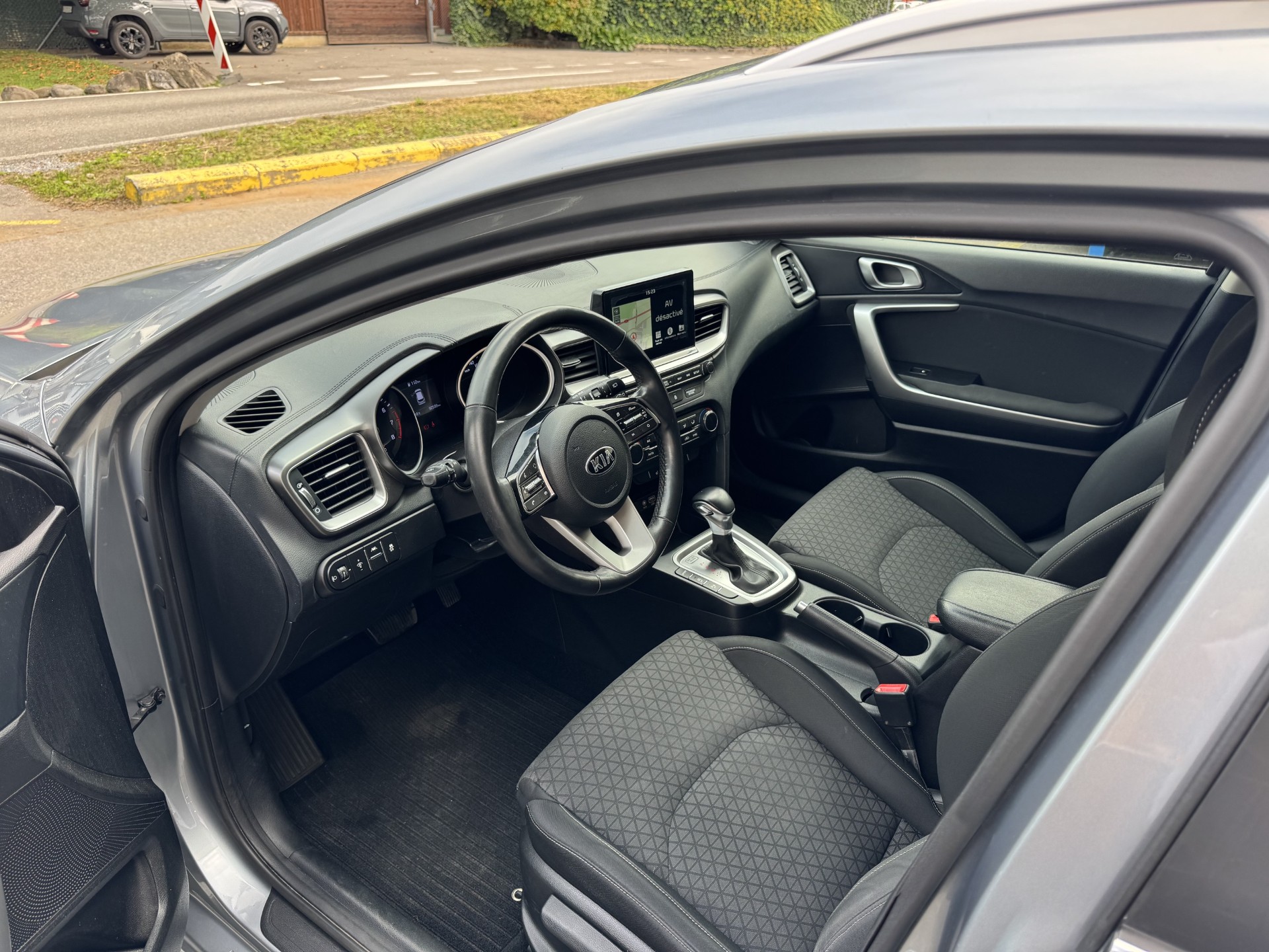 KIA Ceed Sportswagon 1.4 T-GDi Power 25 DCT-image-7