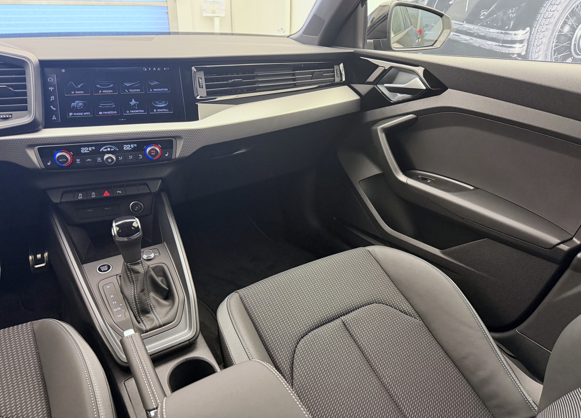 AUDI A1 Sportback 30 TFSI Attraction S-tronic-image-18