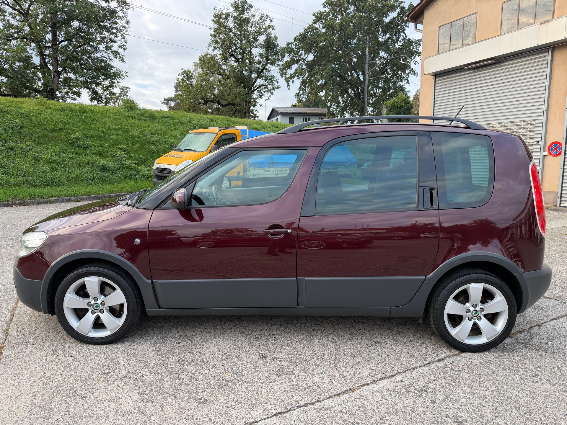 SKODA Roomster 1.2 TSI Scout DSG-image-1