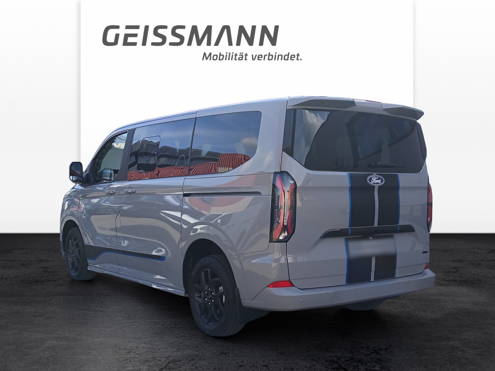 FORD Tourneo Custom Bus 320 L1 2.0 EcoBlue 170 Sport 4x4-showroom-element-3