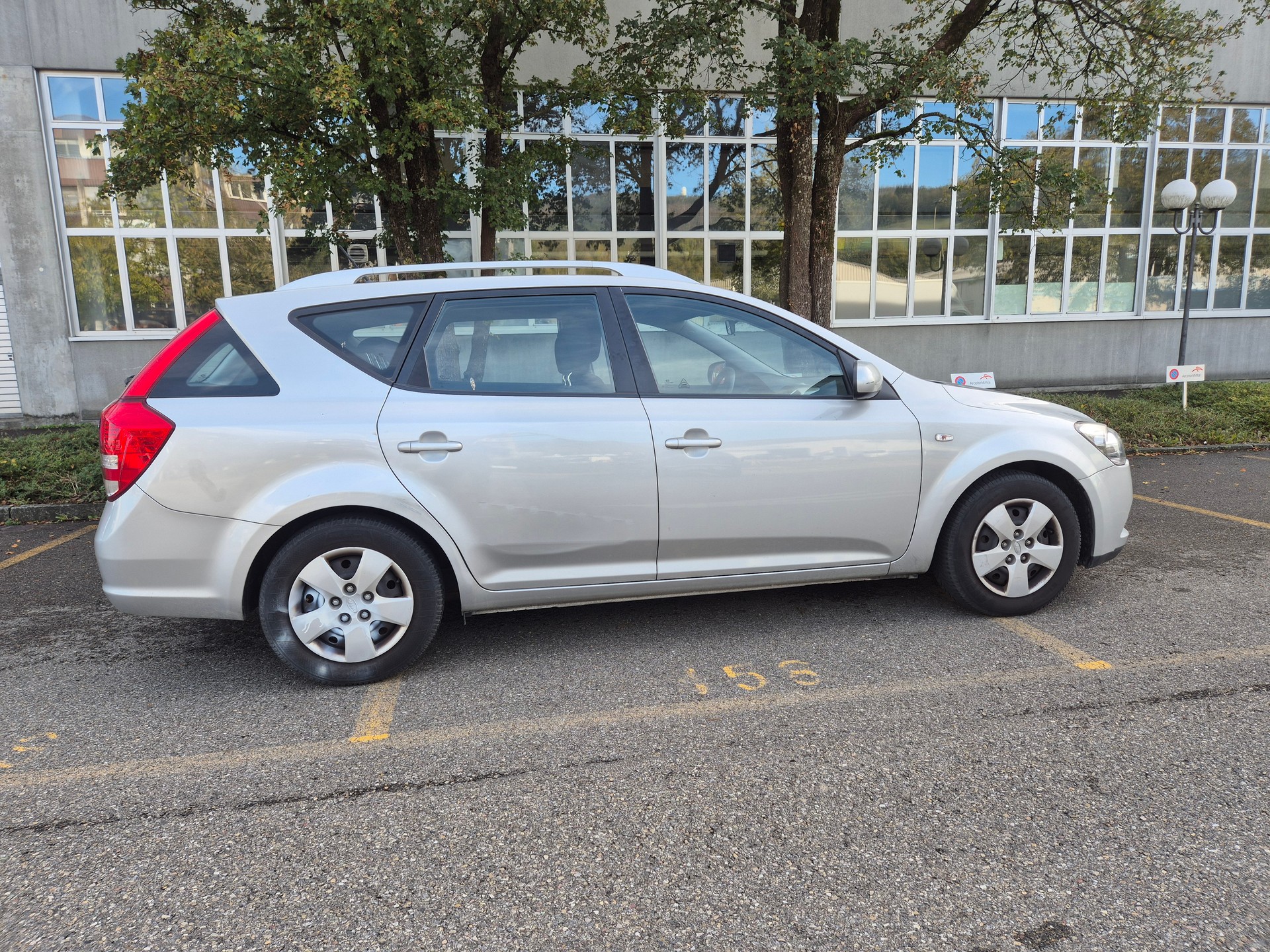 KIA Cee'd Sporty Wagon 1.4 16V _seven-image-3