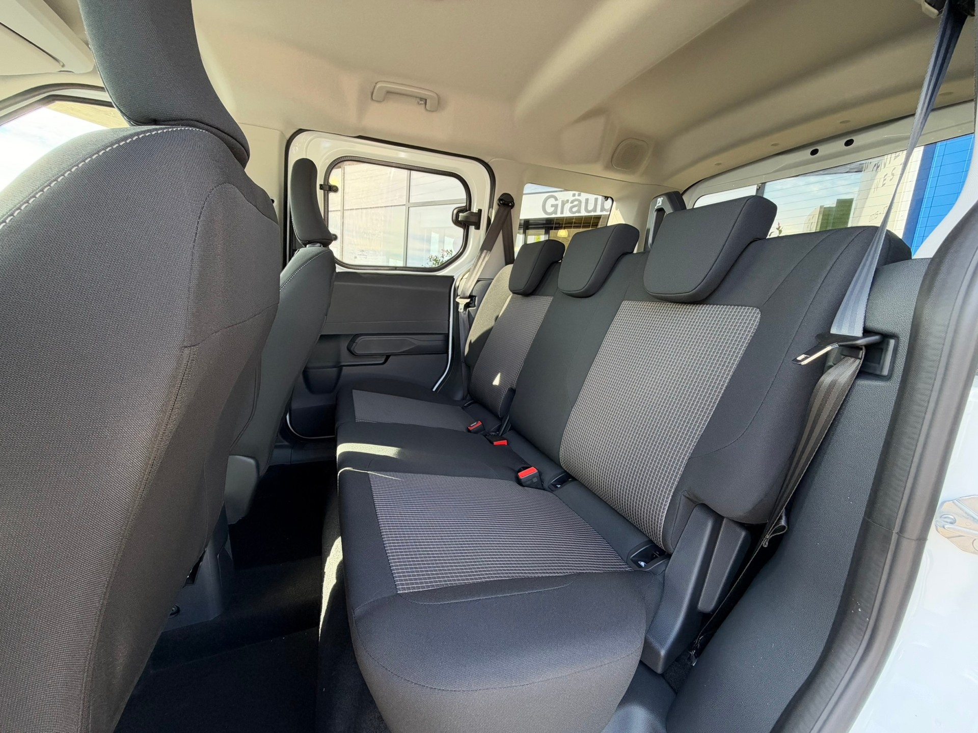 FORD Tourneo Courier 1.0 EcoBoost Trend-image-7