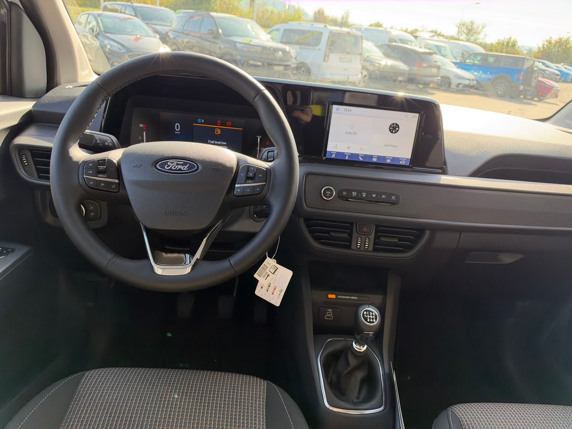 FORD Tourneo Courier 1.0 EcoBoost Trend-image-8