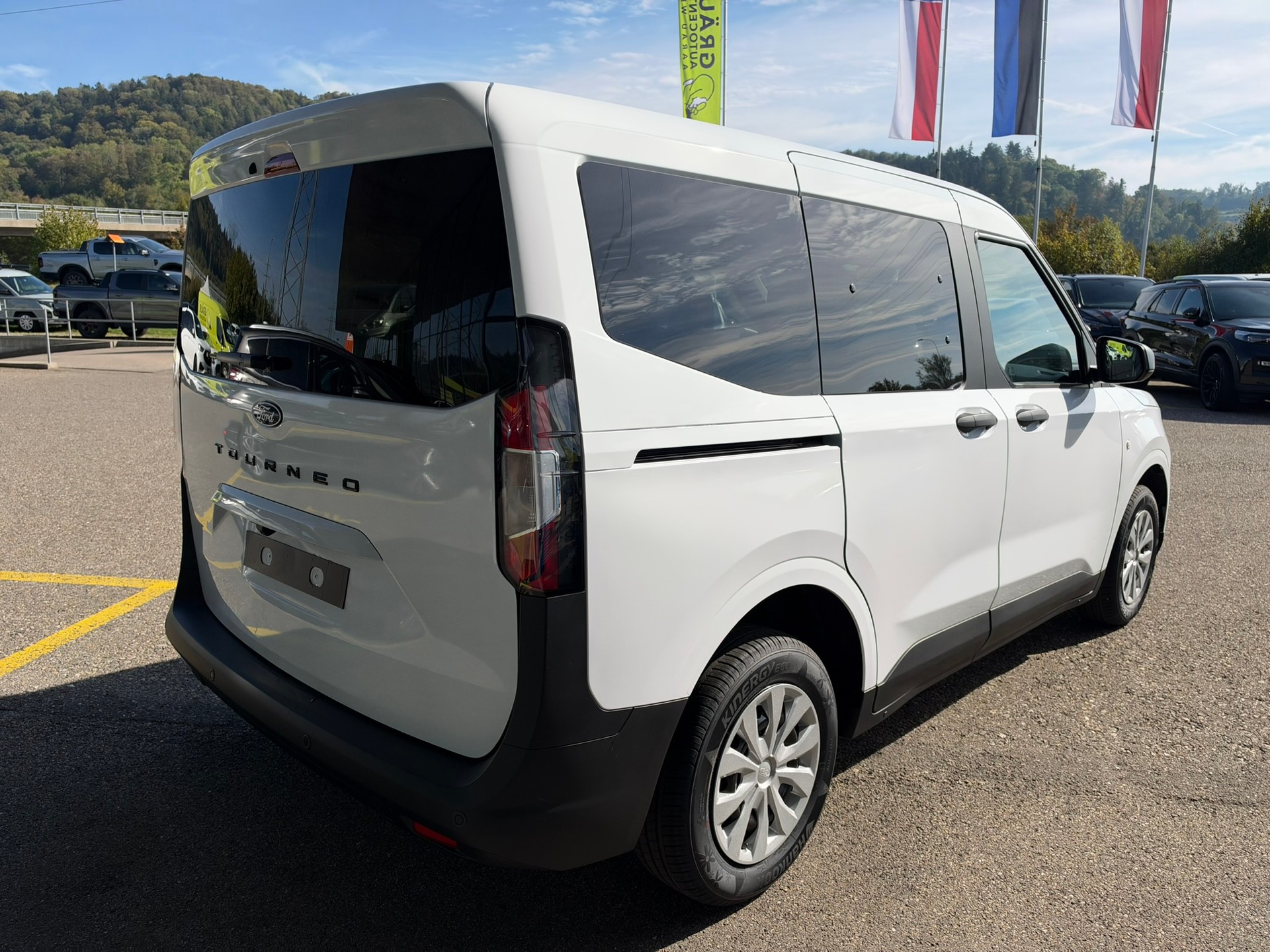 FORD Tourneo Courier 1.0 EcoBoost Trend-image-5