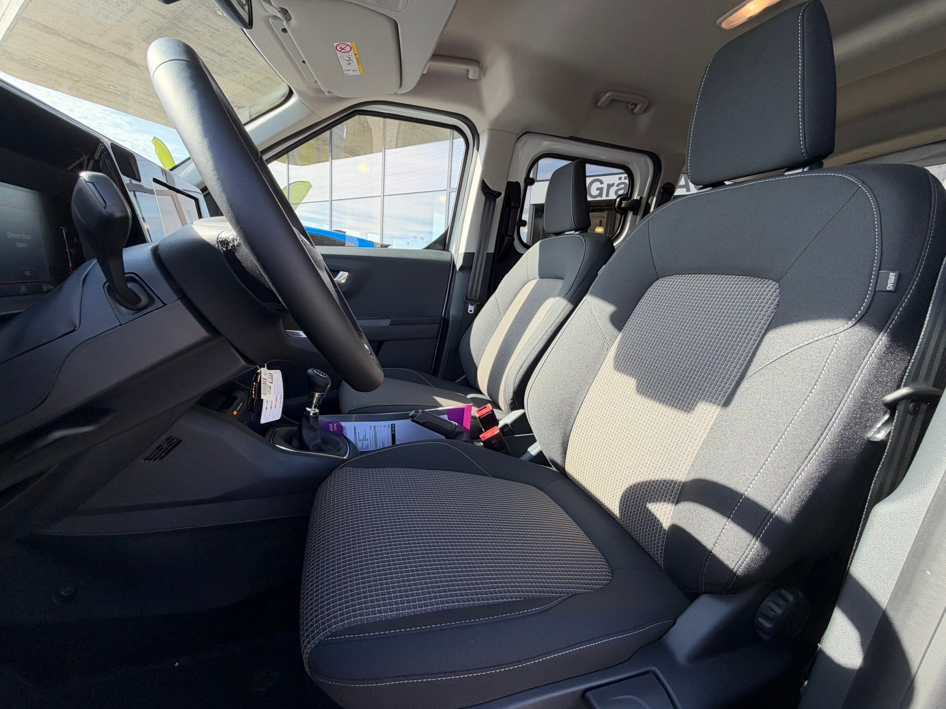 FORD Tourneo Courier 1.0 EcoBoost Trend-image-6