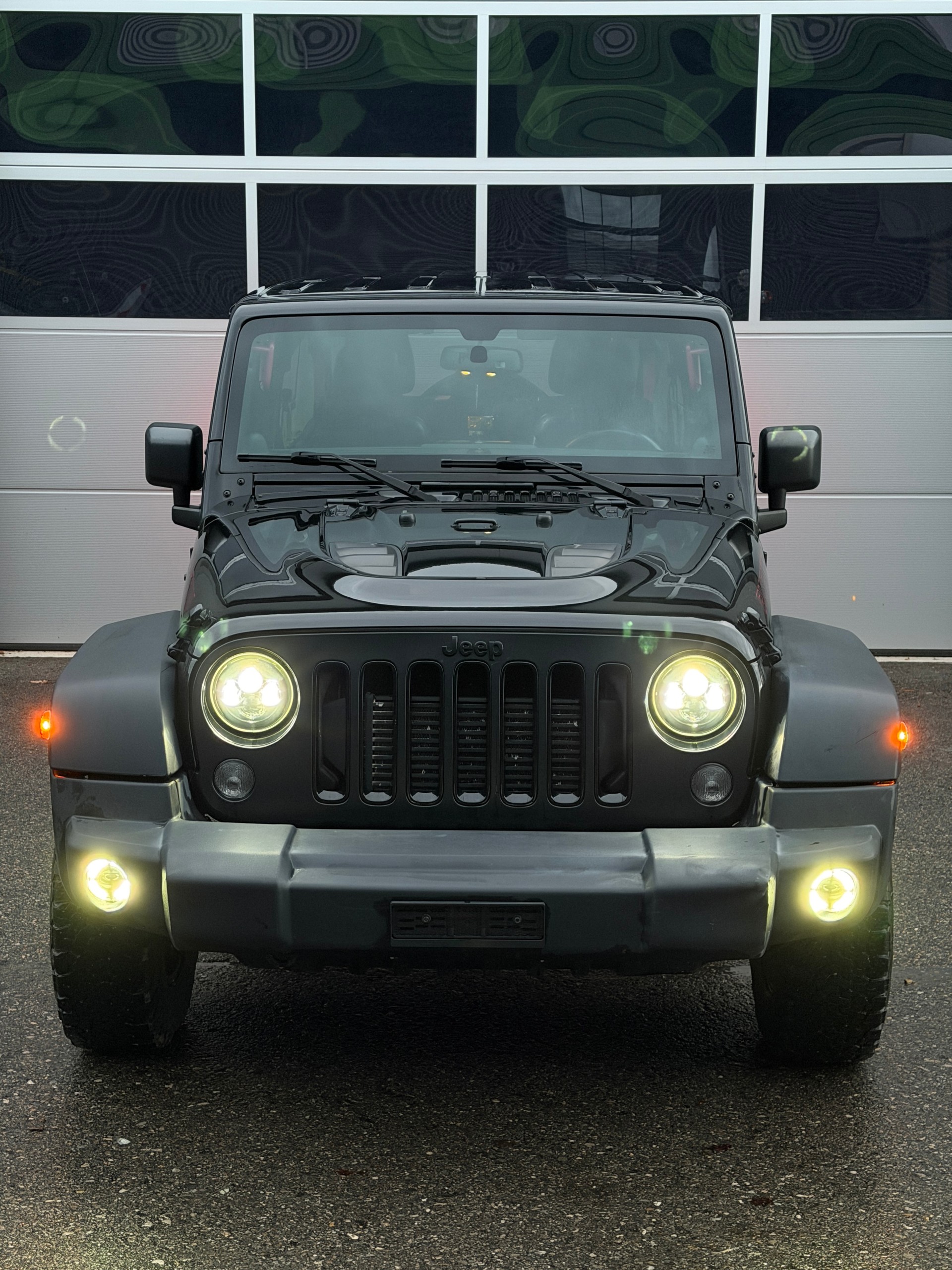 JEEP Wrangler 2.8CRD Unlimited Rubicon Automatic-image-2