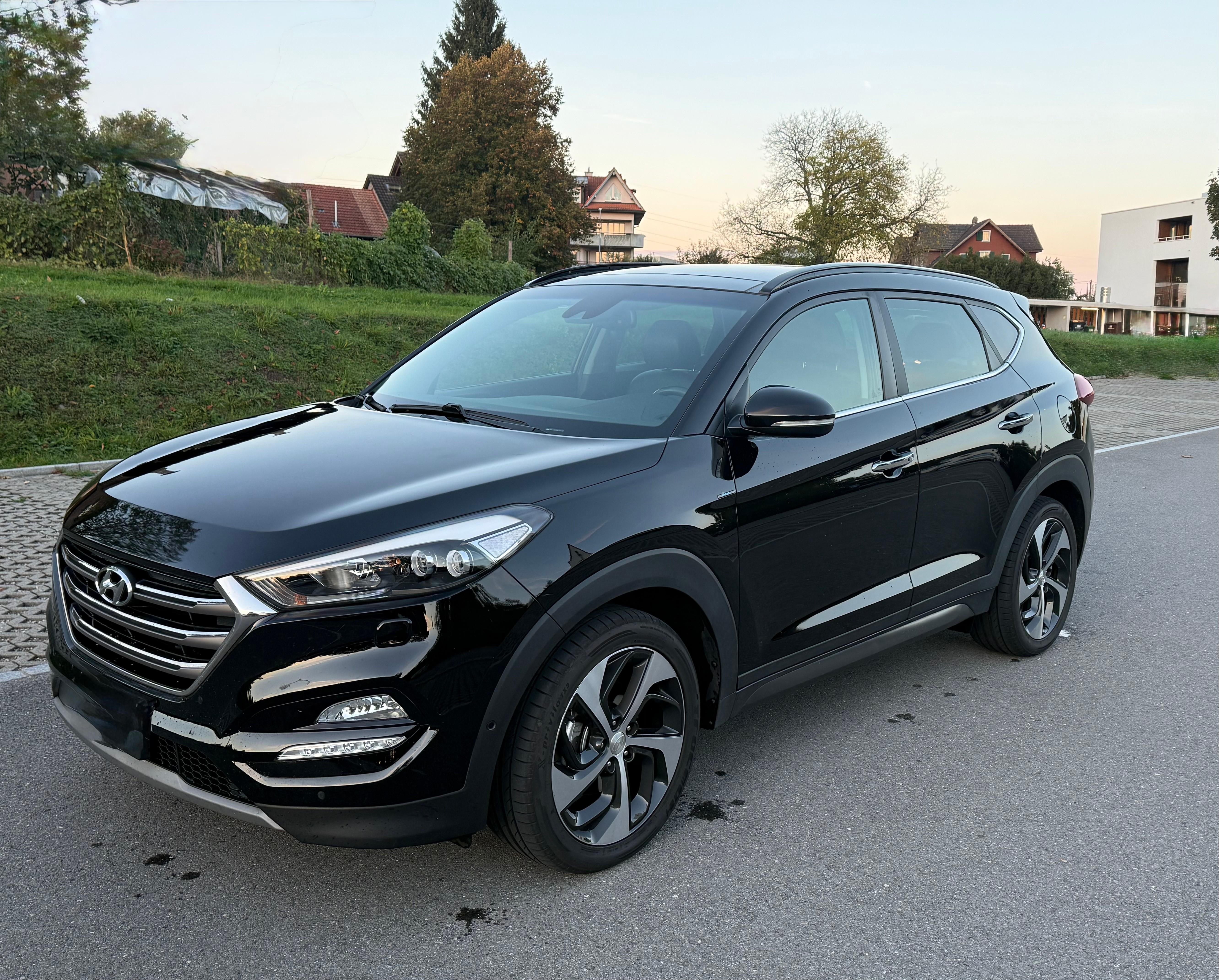 Car photo