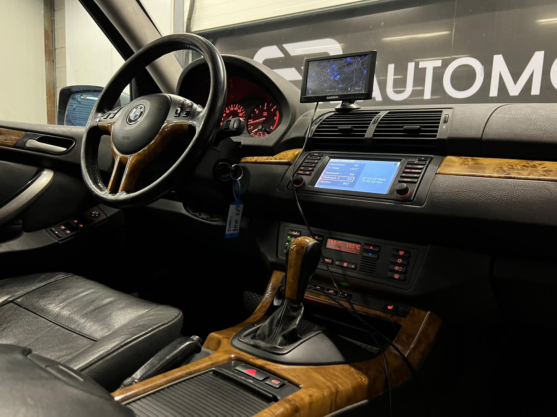BMW X5 3.0d-image-9