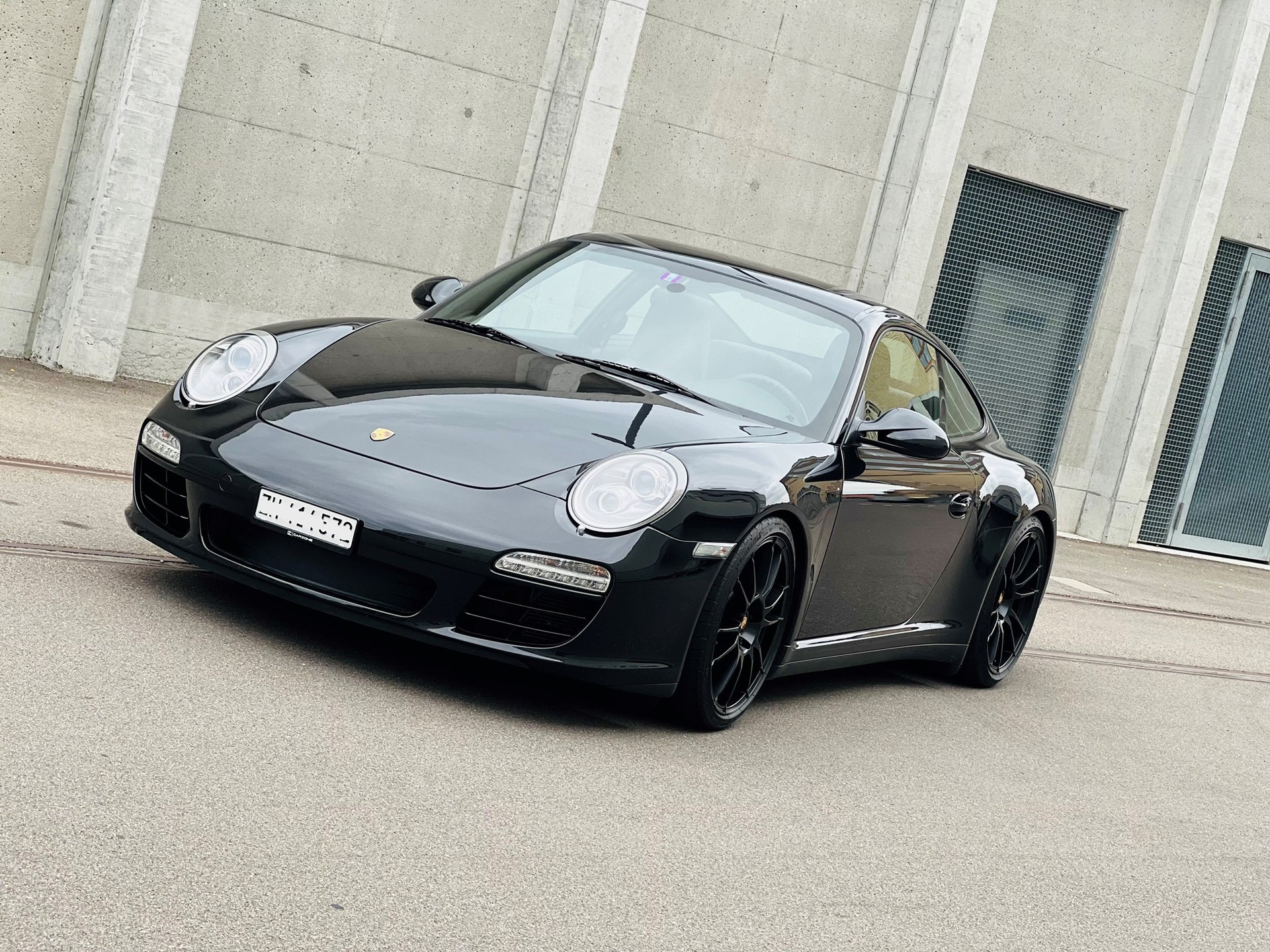 PORSCHE 911 Carrera 4S PDK-image-3