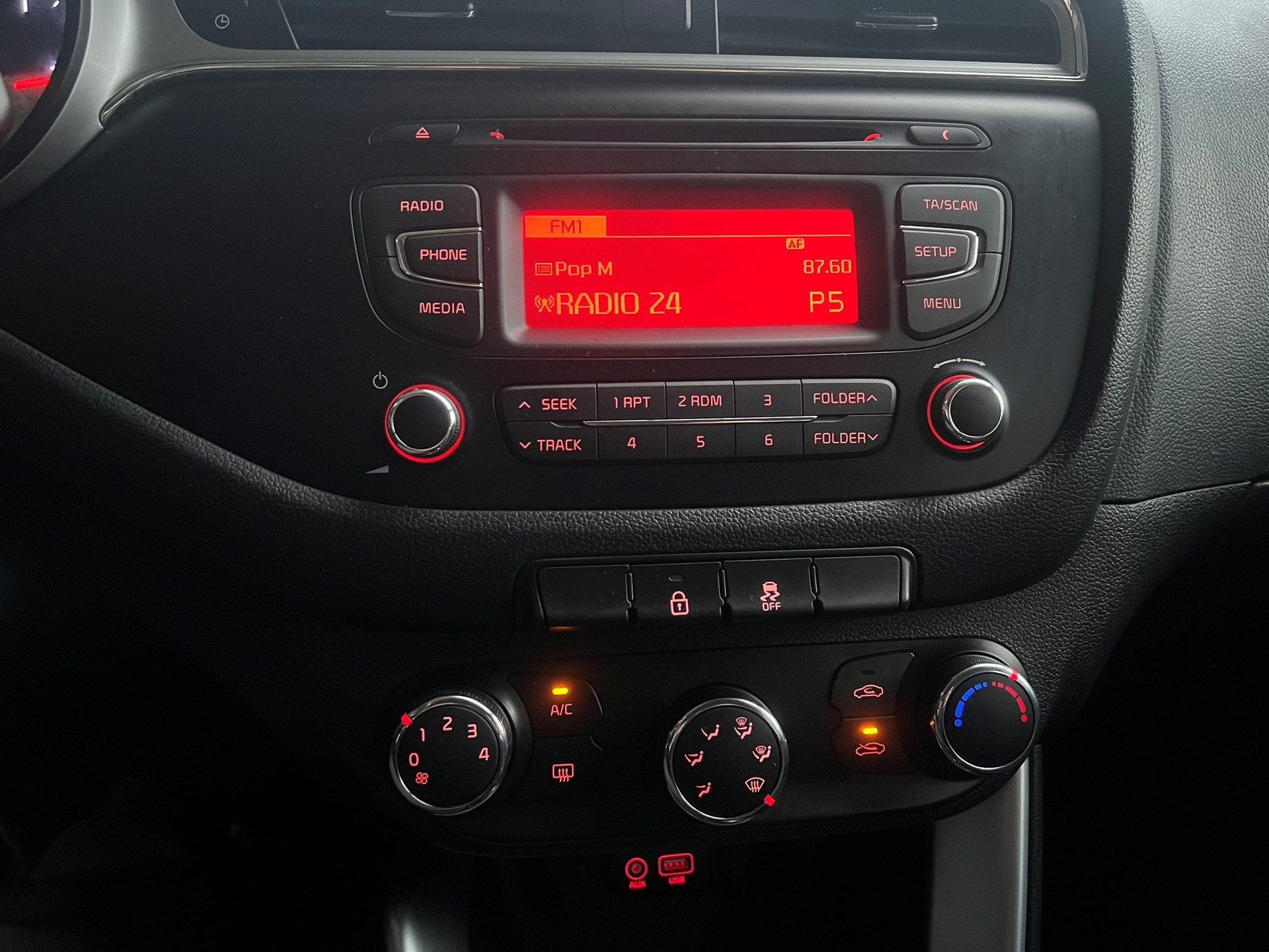 KIA Ceed 1.4 16V _seven-image-12