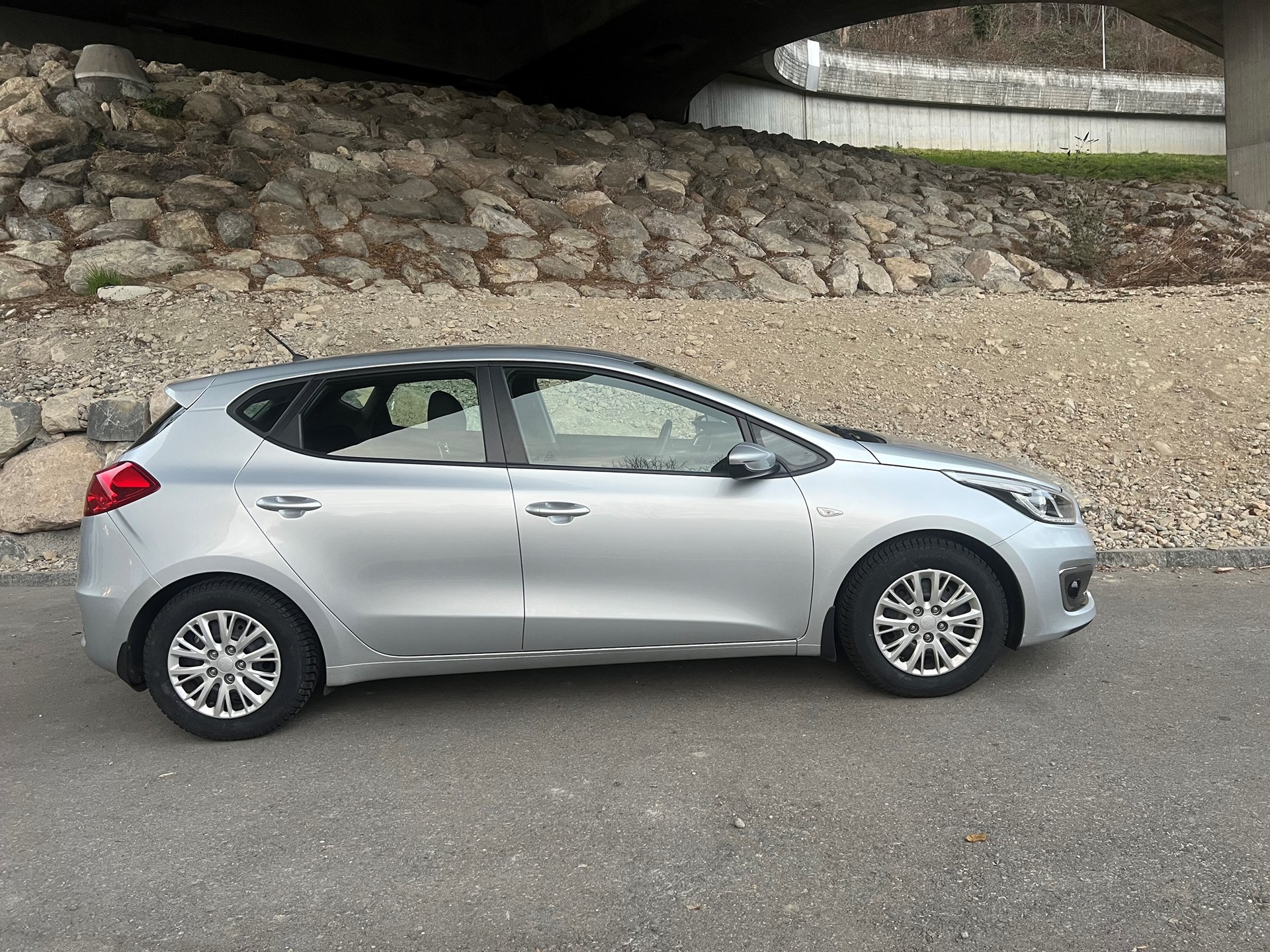 KIA Ceed 1.4 16V _seven-image-5