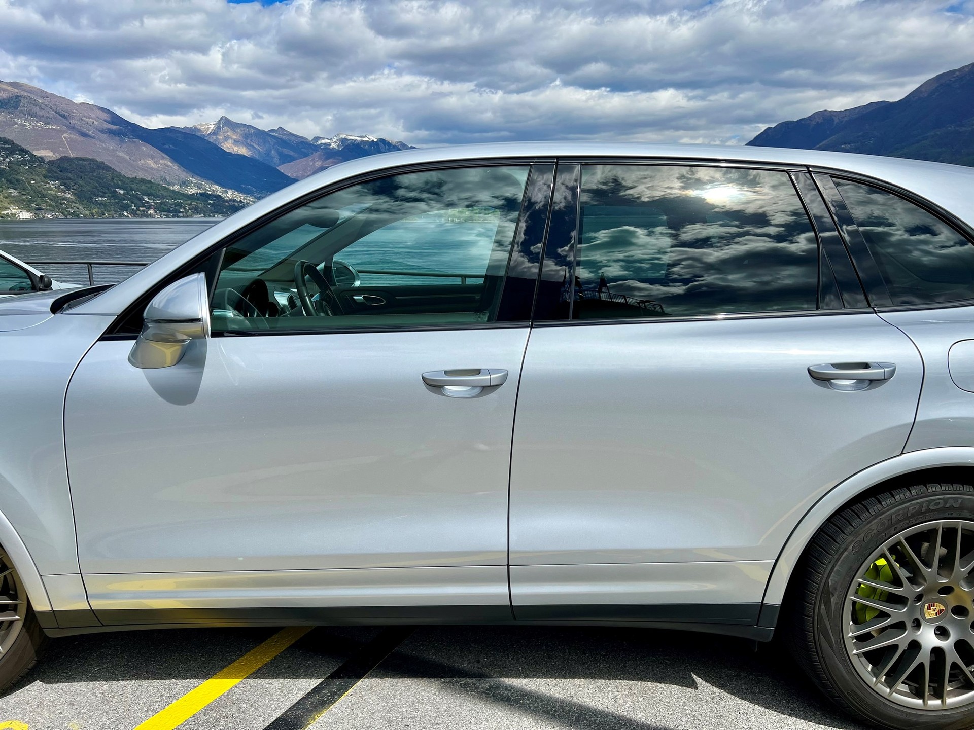 PORSCHE Cayenne S E-Hybrid Platinum Edition-image-1