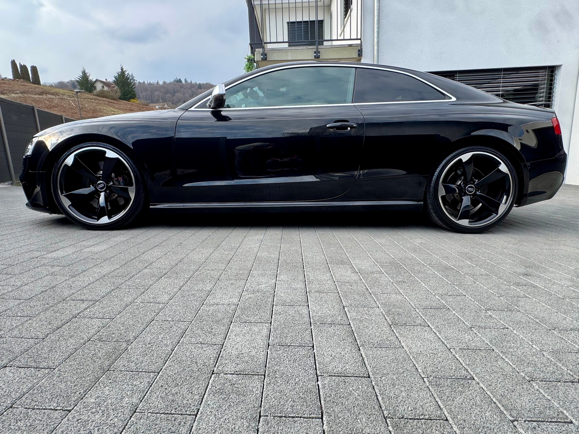 AUDI RS5 Coupé 4.2 FSI quattro S-tronic-image-1