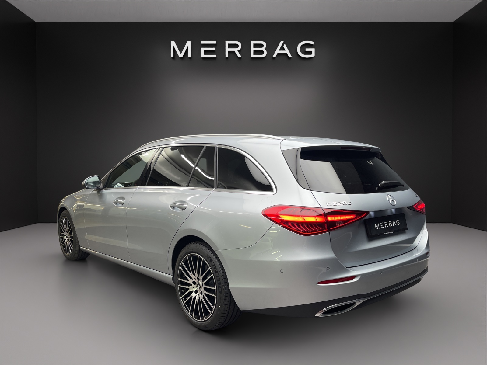 MERCEDES-BENZ C 220 d T 4MATIC Swiss Star-image-3