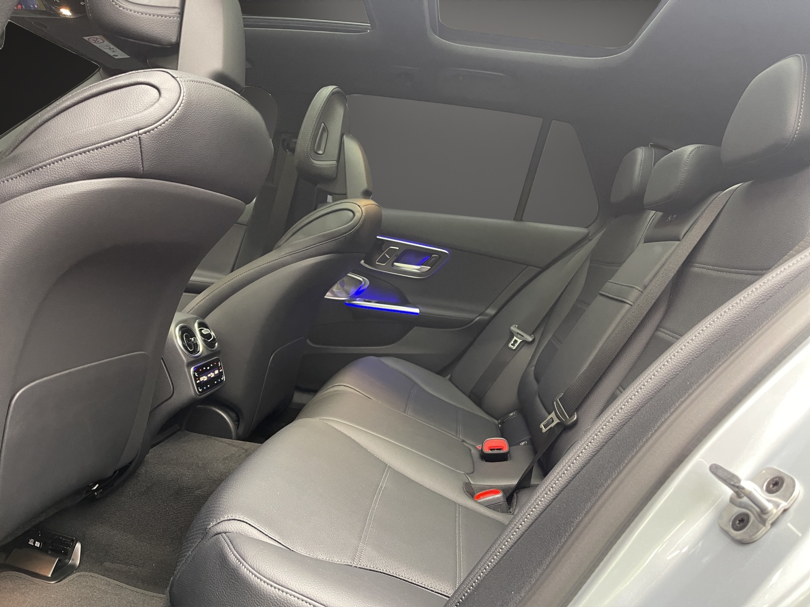 MERCEDES-BENZ C 220 d T 4MATIC Swiss Star-image-10