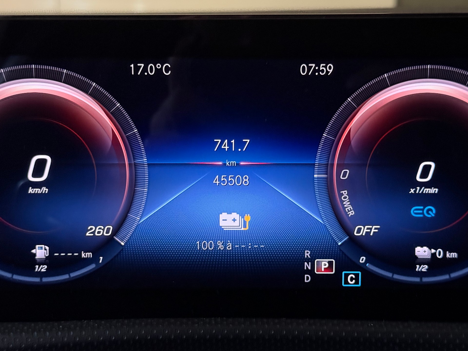 MERCEDES-BENZ A 250e AMG Line 8G-DCT-image-19