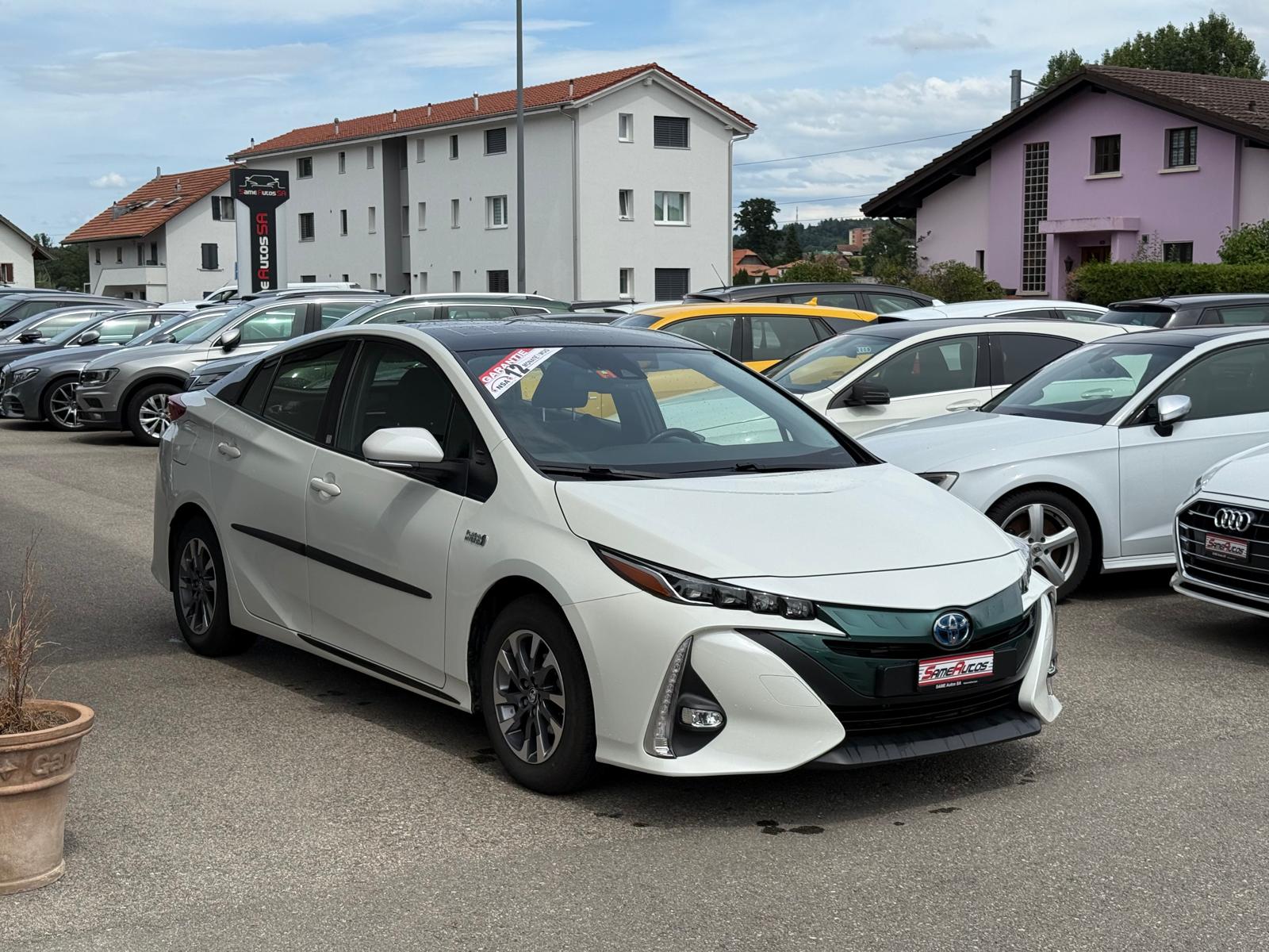 TOYOTA Prius 1.8 VVT-i Plug-in Hybrid Solar