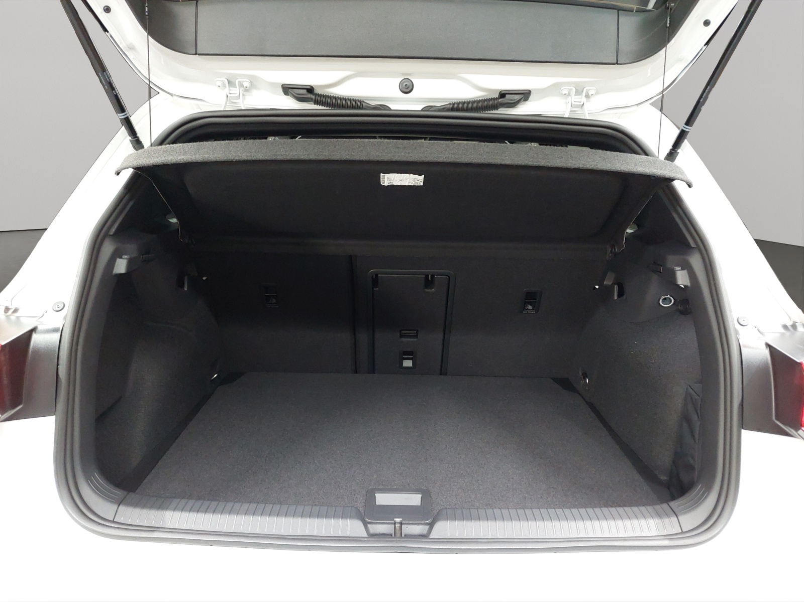 VW Golf 2.0 TSI R DSG 4Motion R Performance-image-10