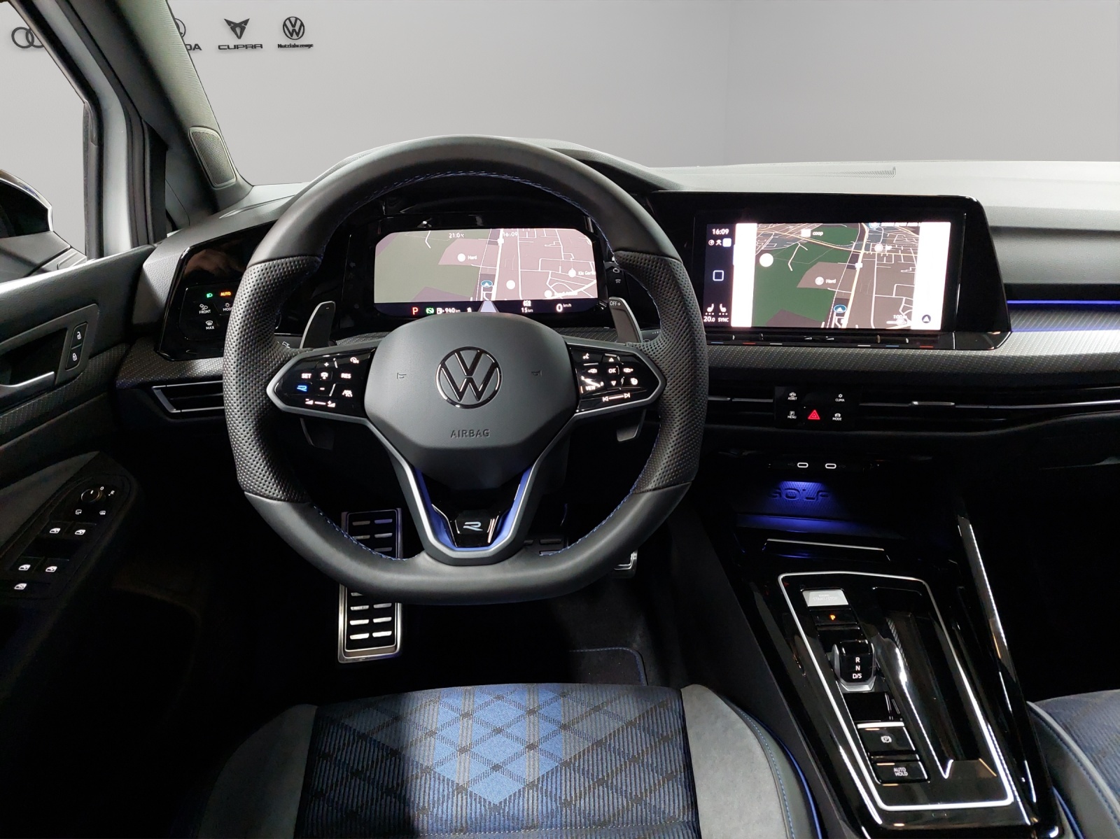 VW Golf 2.0 TSI R DSG 4Motion R Performance-image-6