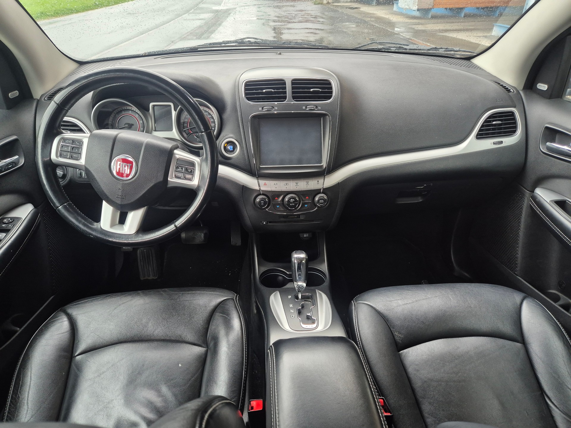 FIAT Freemont 3.6 V6 Lounge AWD Automatic-image-8
